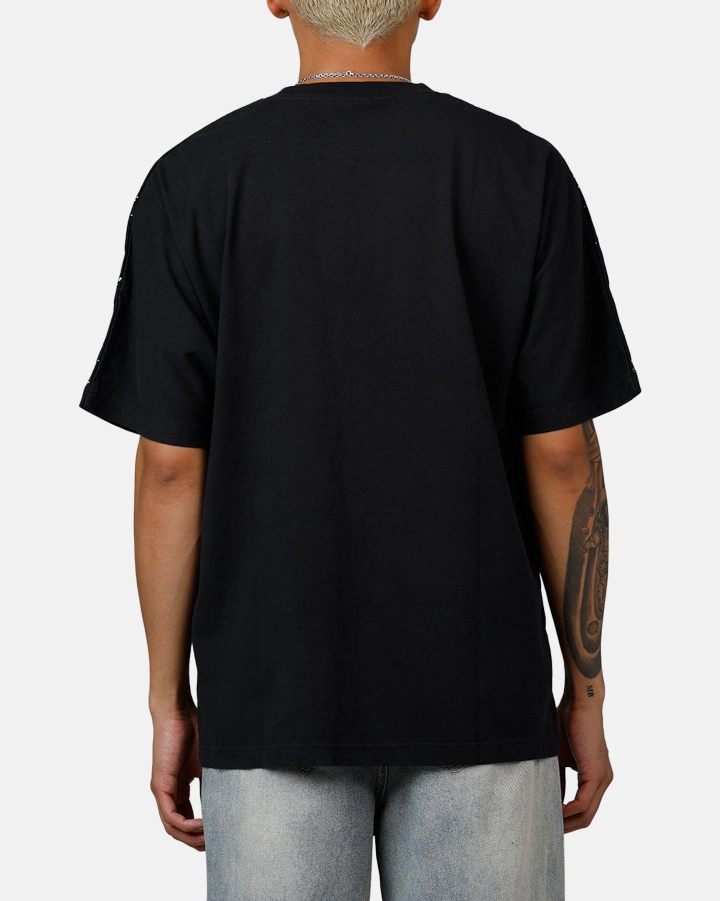 Reinforced Shoulder Panels Mitchell & Ness New York Knicks Skyline T-Shirt Faded Black