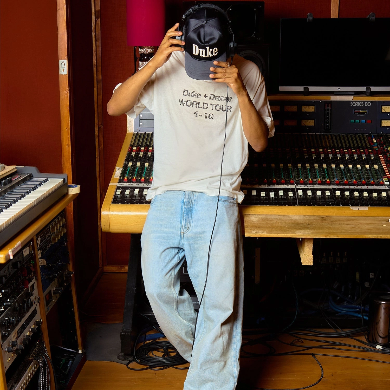 Durable Ribbed Hem Elderly clothing DWT 10 Vintage White   Black T-Shirt