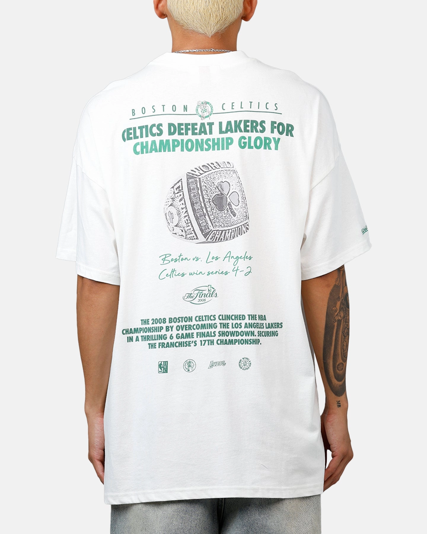 FourWayStretch StainResistantFinish Mitchell & Ness Boston Celtics Kevin Garnett Got Better T-Shirt Vintage White