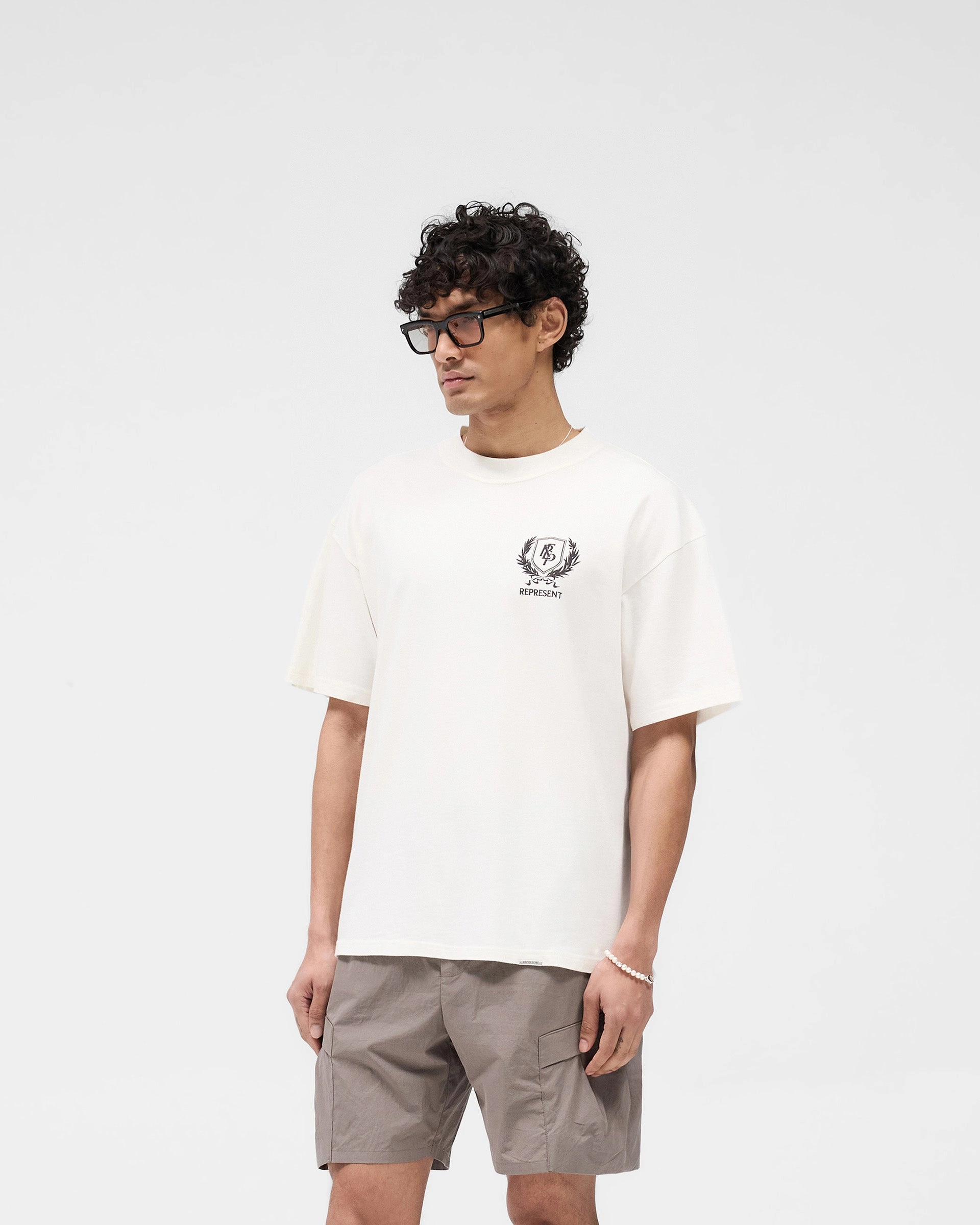 Crest T-Shirt - Flat White Adult Wear Quick Layer Fit