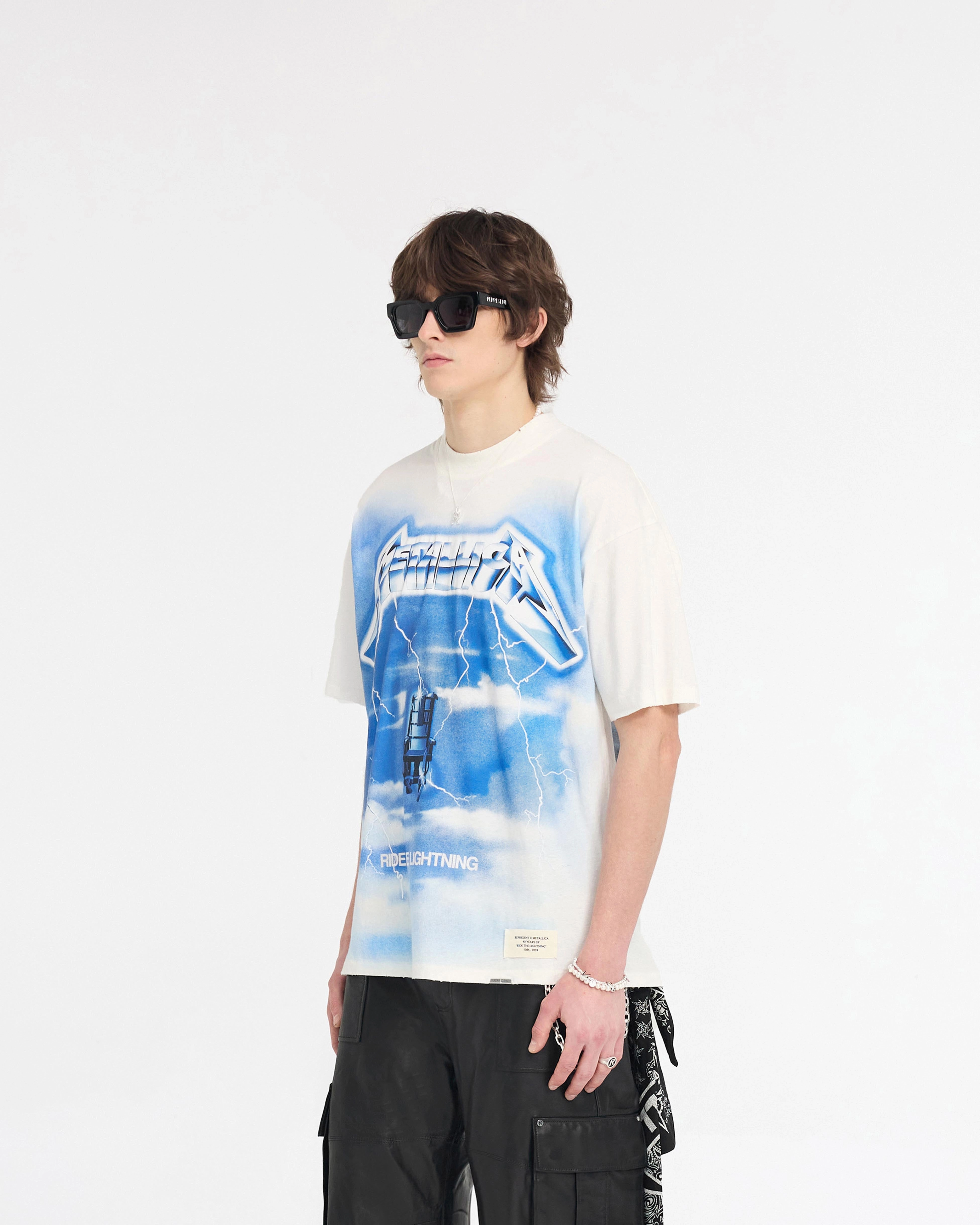 Versatile Layer Represent X Metallica Ride The Lightning T-Shirt - Flat White