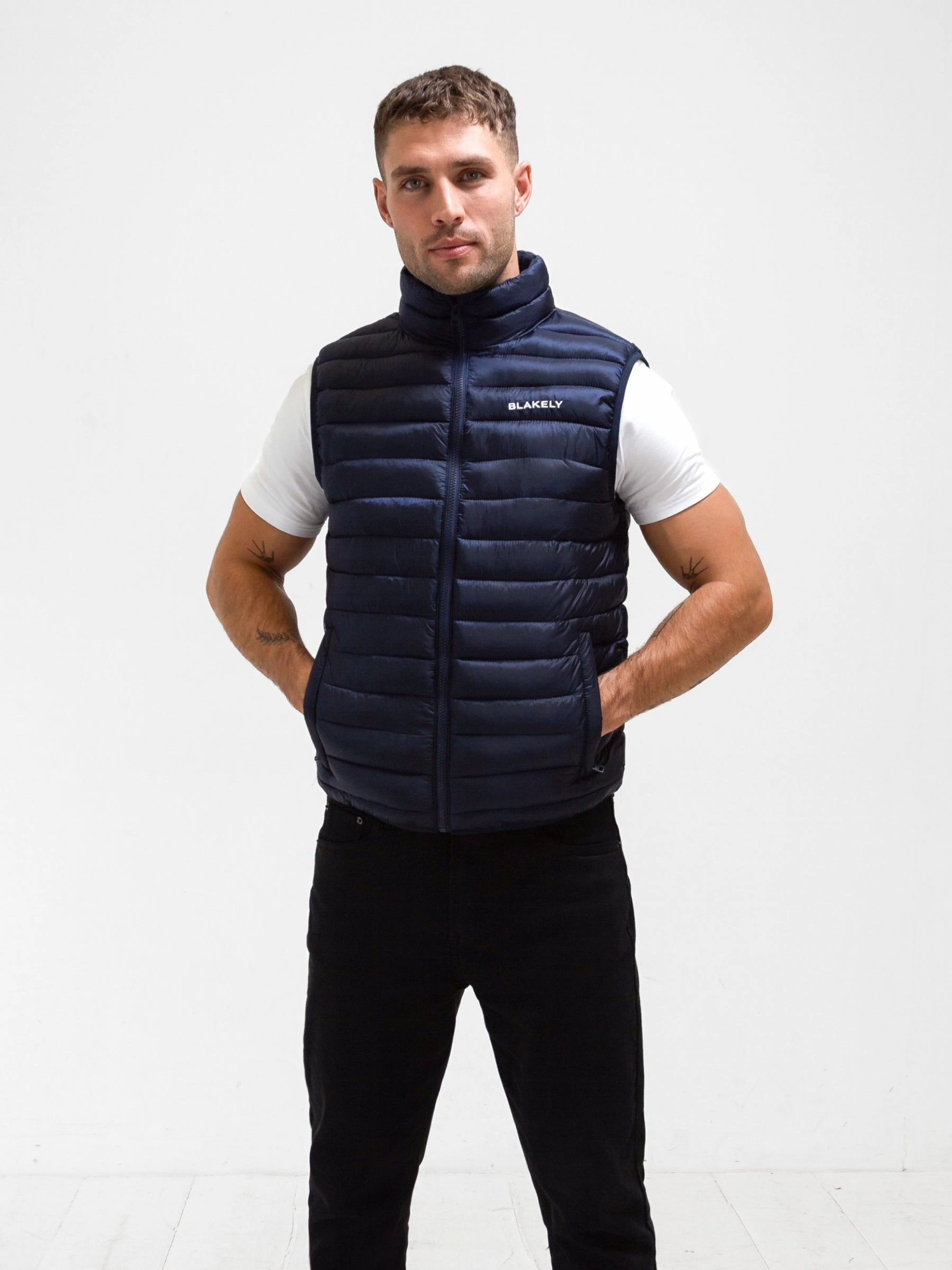 Ellis Lightweight Gilet - Navy Compression Resistant Insulation HeatReflectiveLining