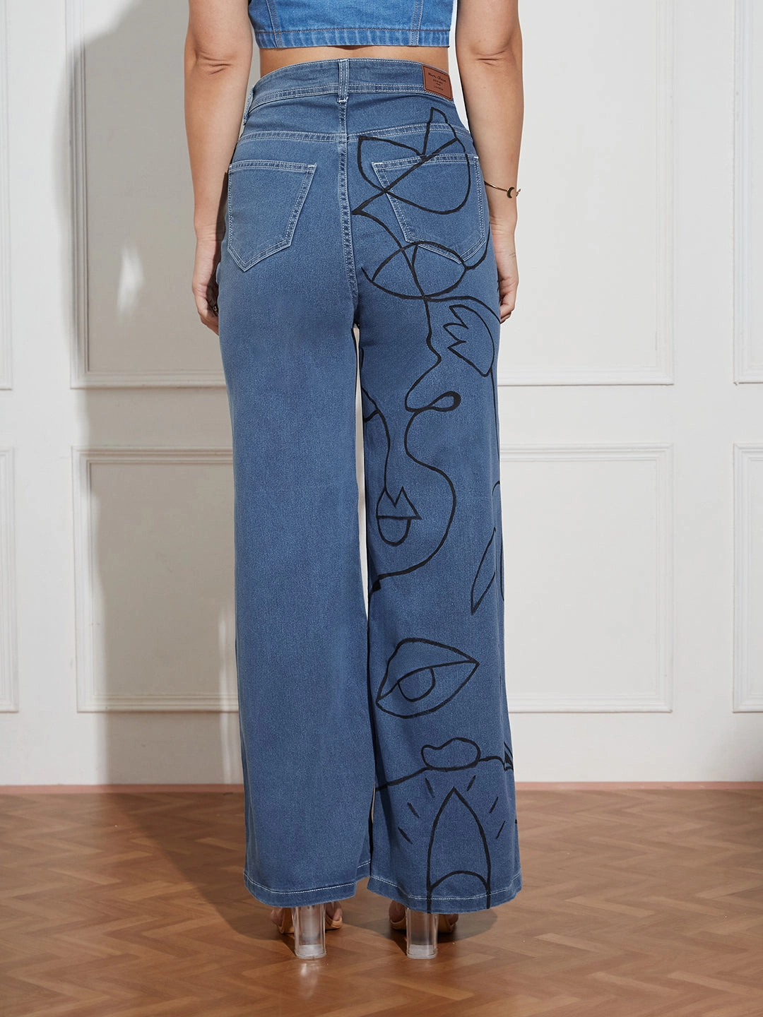 Hand-Painted Denims: Unraveled Faces Line Art Wide-Leg Jeans Chill Outfit Street Essential