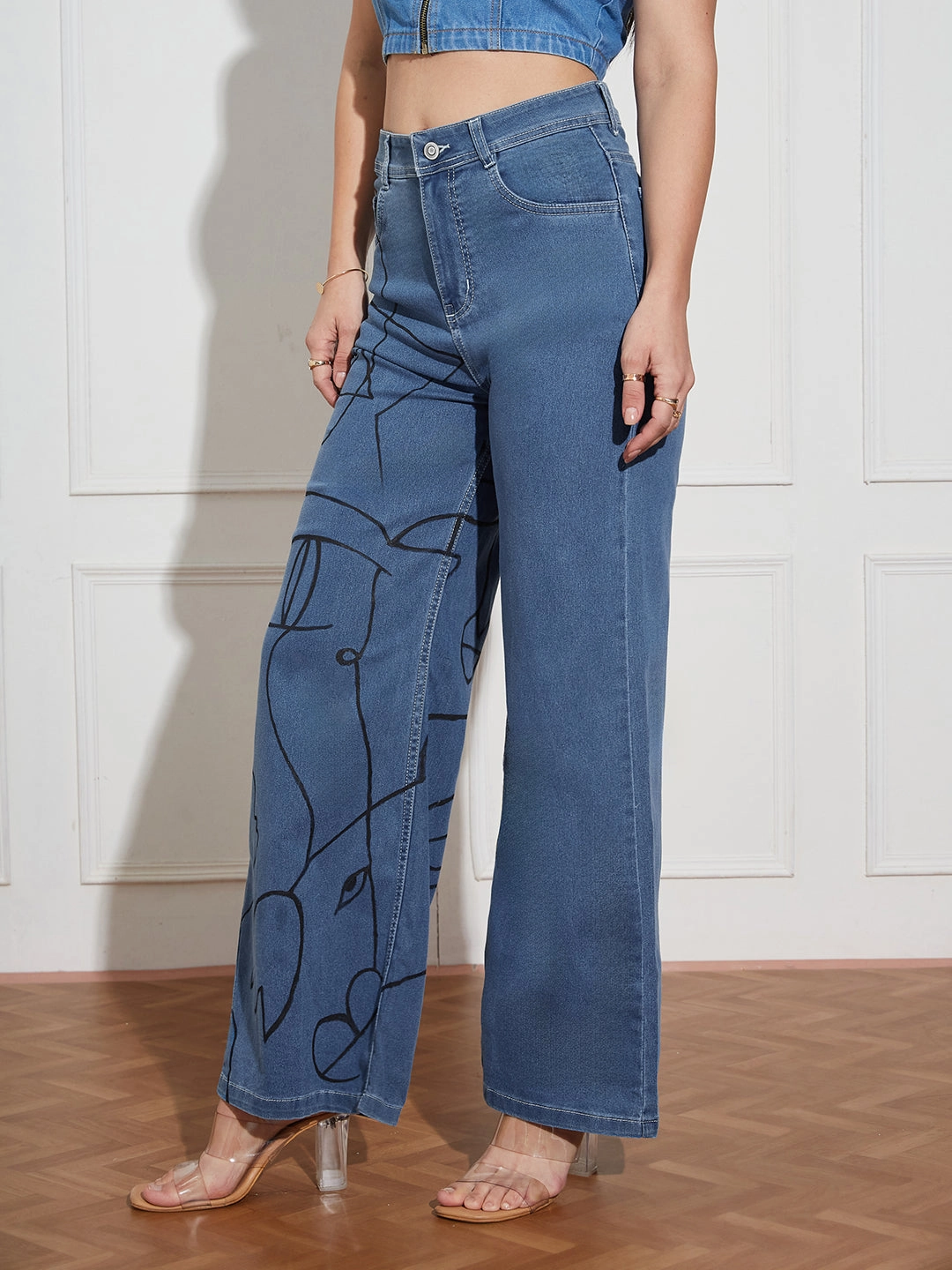 Elegant Urban Explorer Athlete Fit Autumn Days Family Style Eco Friendly Hand-Painted Denims: Unraveled Faces Line Art Wide-Leg Jeans