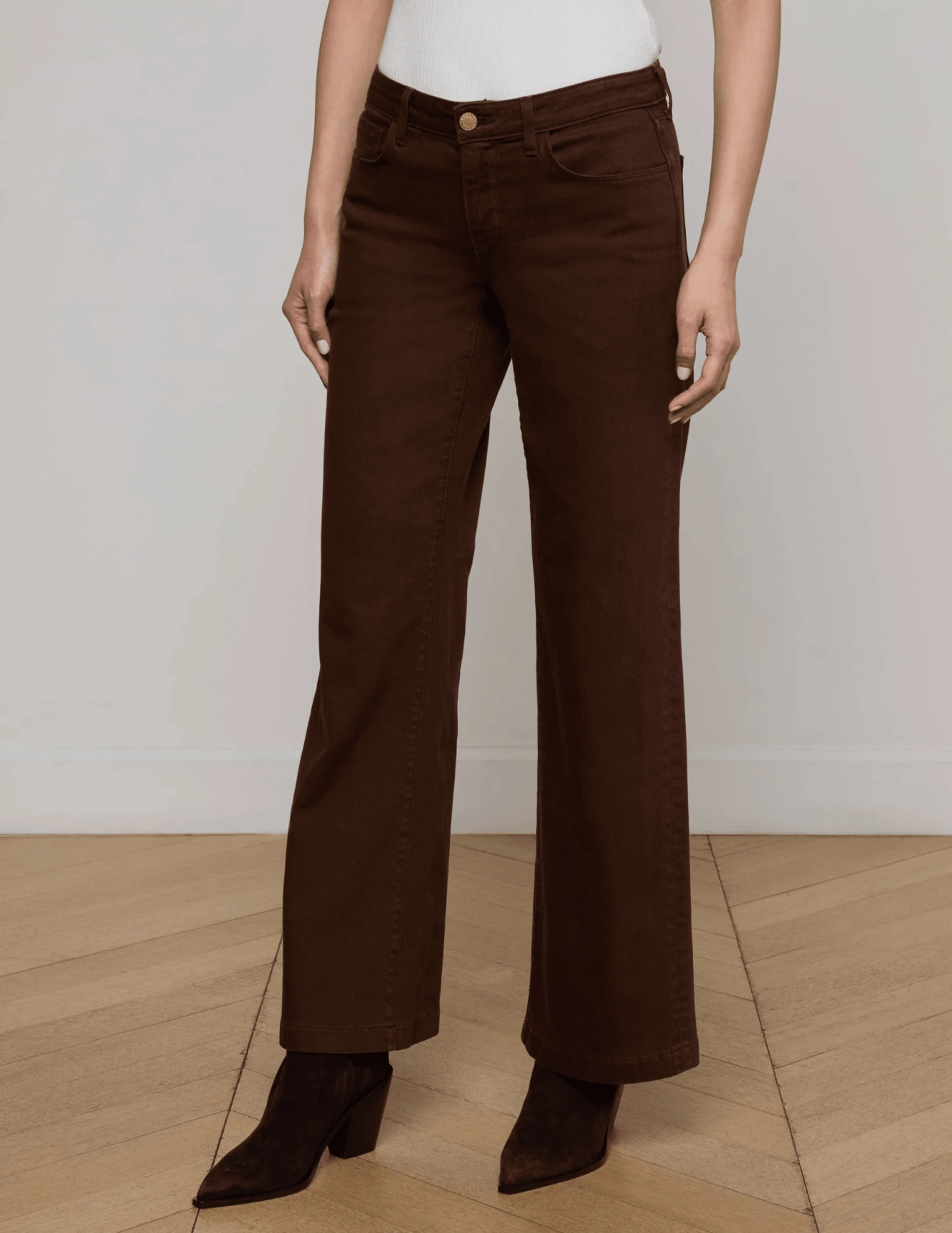 L'AGENCE Joanne Low Rise Wide Leg Jeans in Brown Smart Style Easy Match
