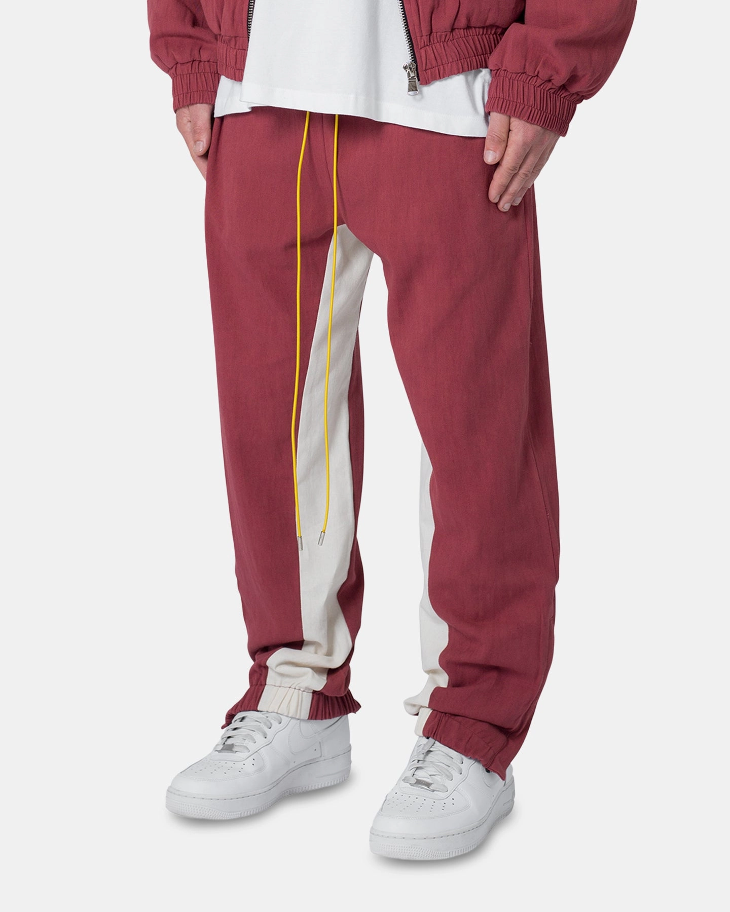 MNML Twill Racing Pants Rust Light wash Comfortable Look