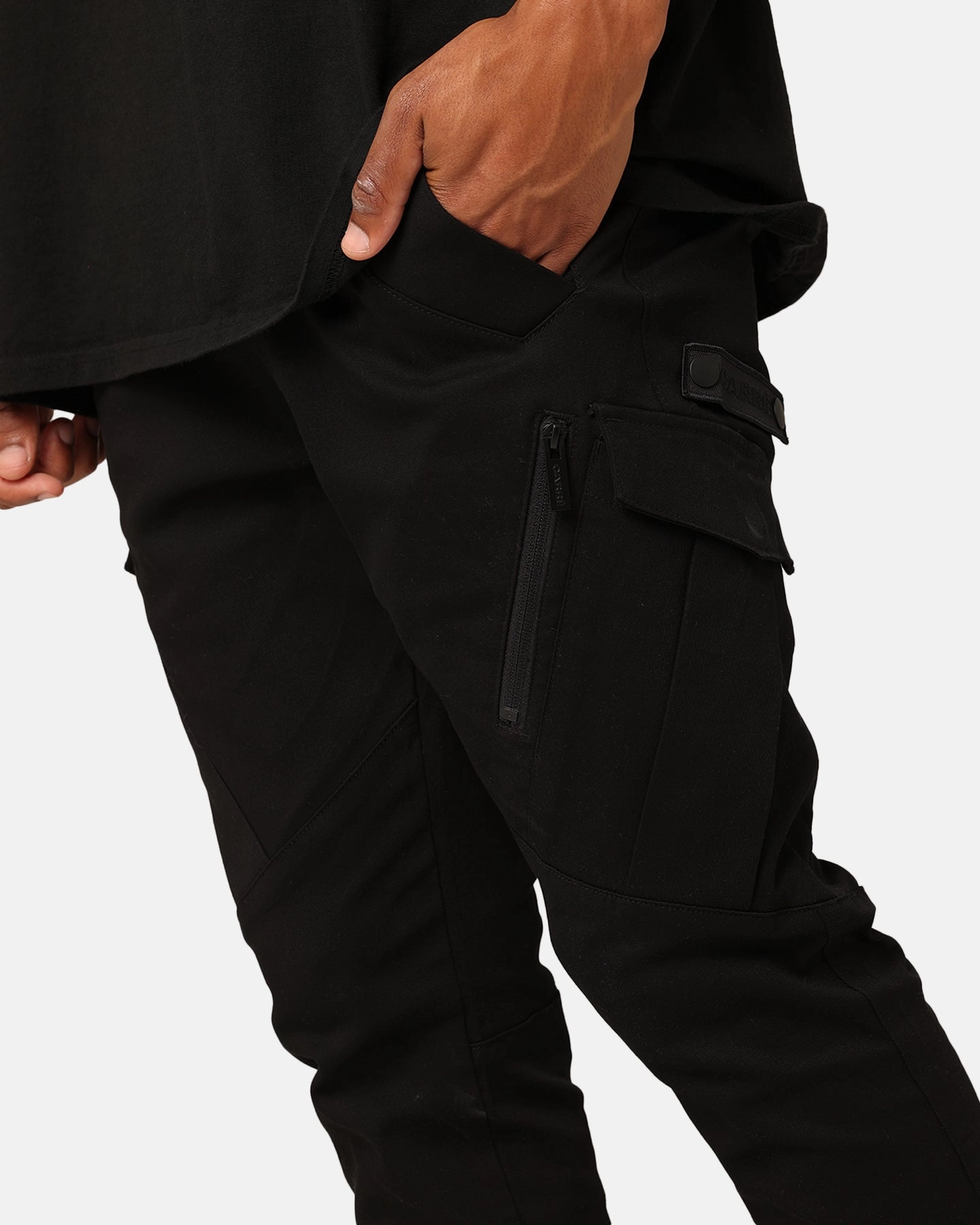 Secure Closures Seamless Waistband Carr?? Evolution Cargo Joggers Black/Black