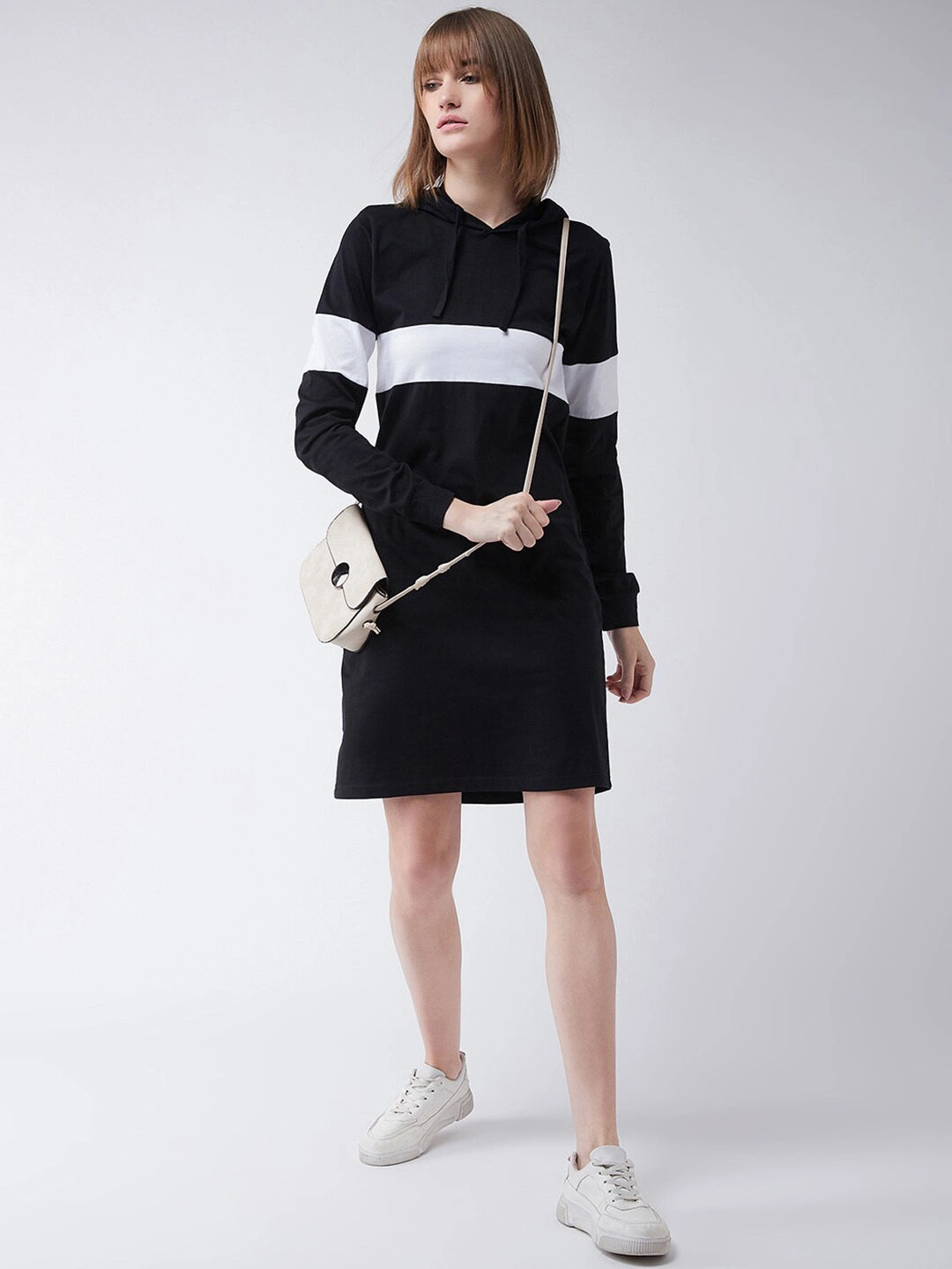 Statement-Print Women's Black Round Neck Full Sleeve Solid Knee-Long Hooded Dress