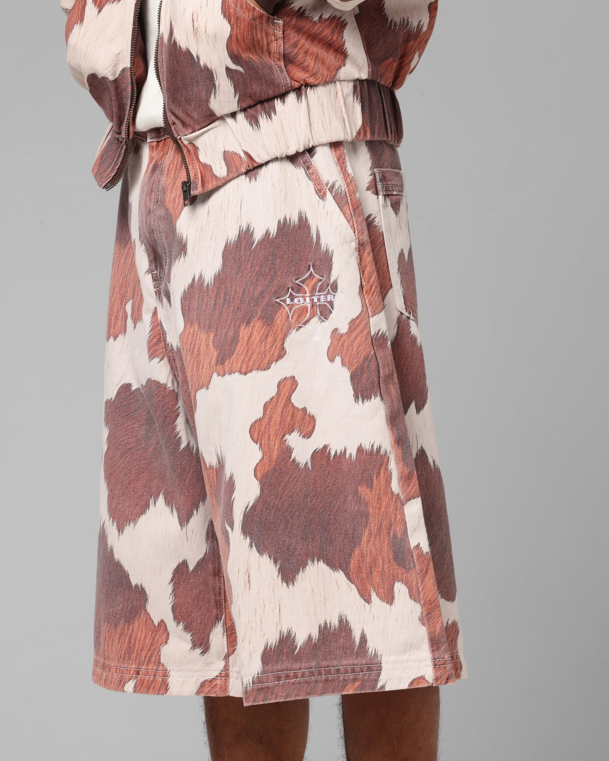 Bootcut shape Loiter Hide Jorts Cowhide