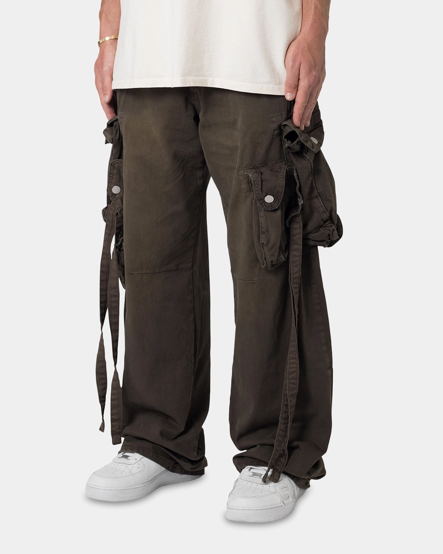 MNML Strapped Multi Cargo Pants Brown Comfortable Cut