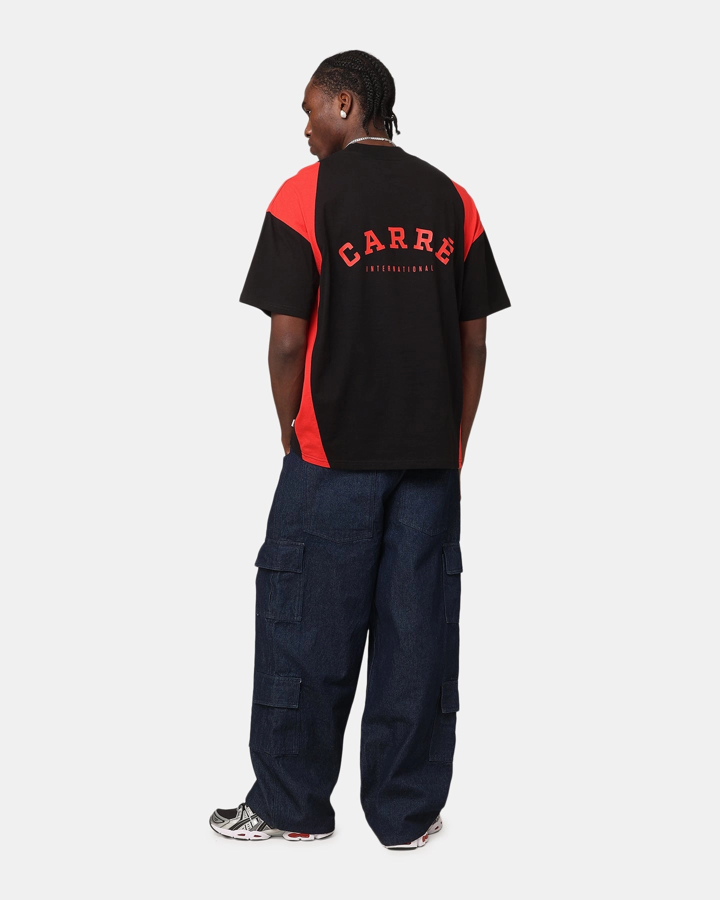 VNeckReinforcement Carre Panelled Oversized T-Shirt Black/Red