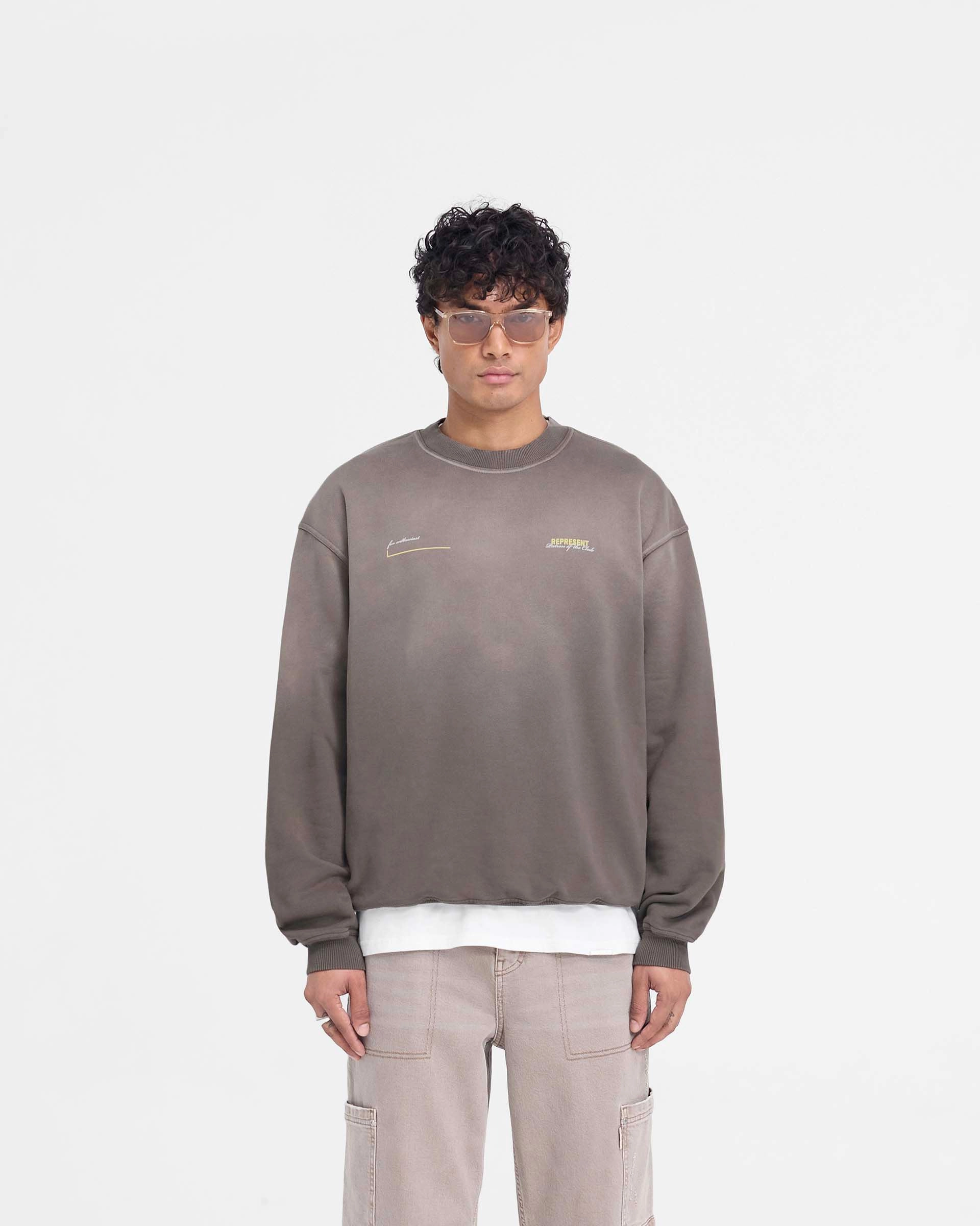 Patron Of The Club Sweater - Washed Olive Daily Trend Bold Simplicity