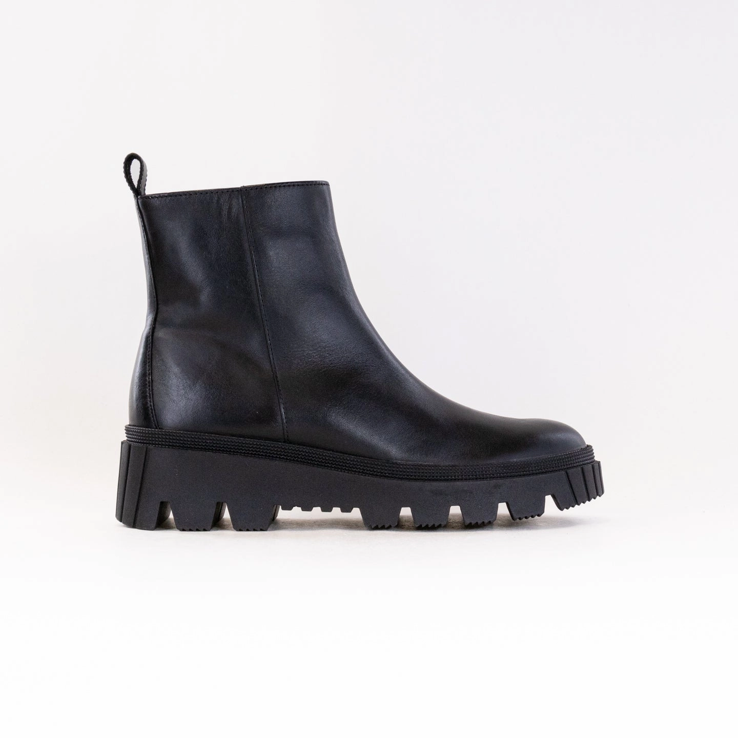 Flexible Shaft Resistant Layer Gabor 51.820.27 Boot (Women's) - Black Leather