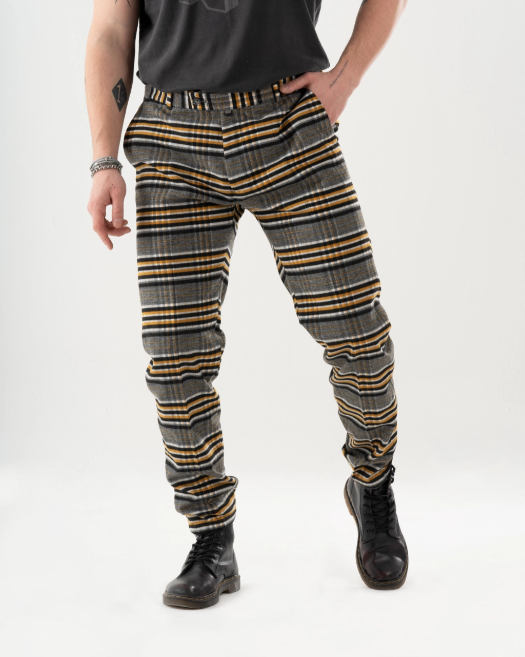 GAMOR PANTS Secure Cuff Design Soft Support