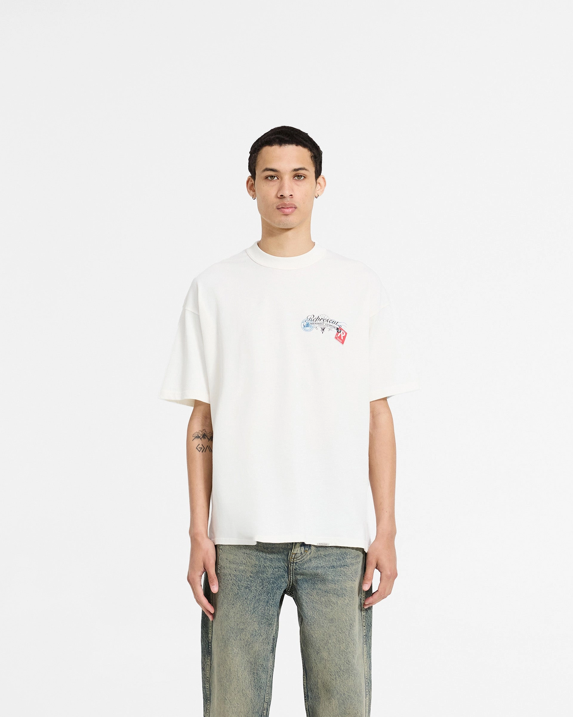 Embroidered Details Compact Stitch Pattern Girls Of Summer T-Shirt - Flat White