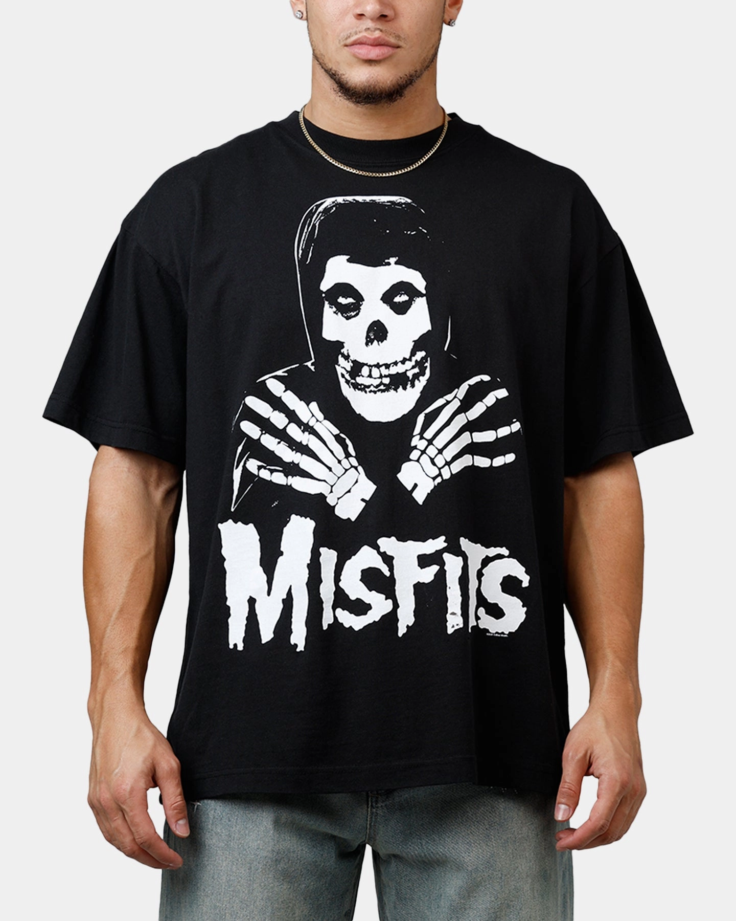 Global Merchandising Misfits Crossed Hands T-Shirt Black Non Chafing Side Seams BoxySilhouette
