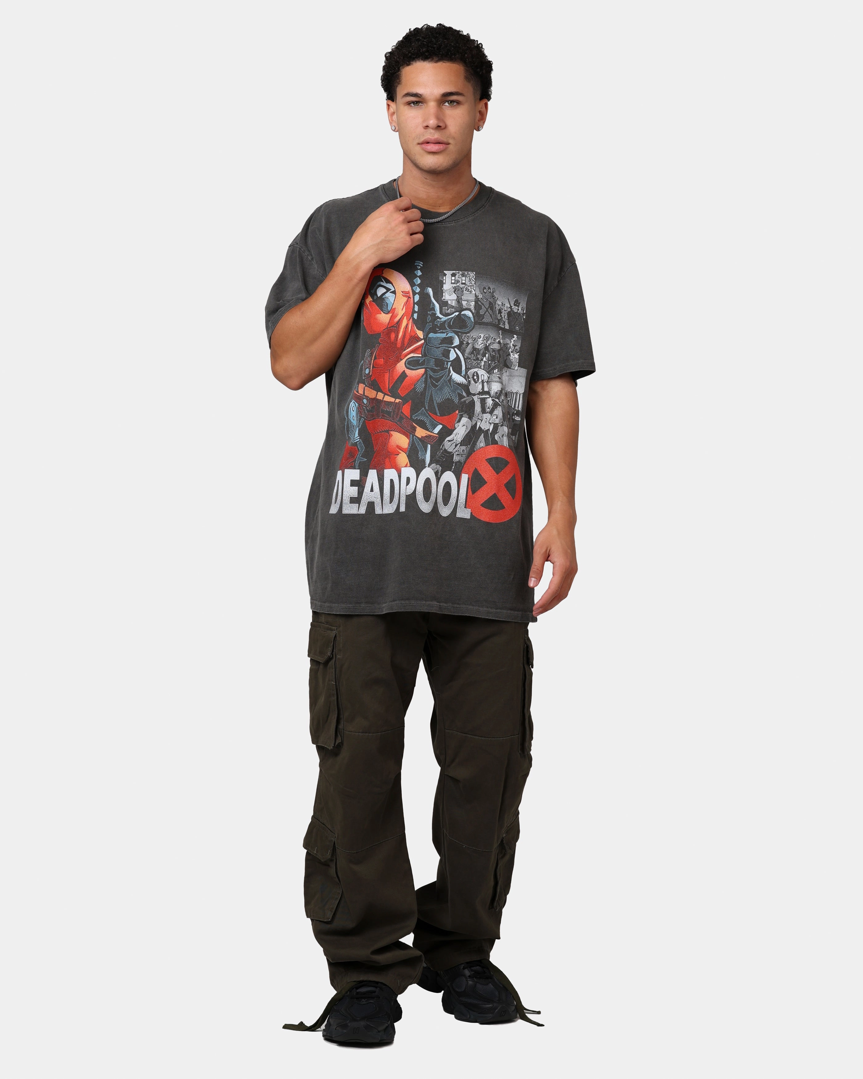 High Neckline LayeredCollar Goat Crew Marvel Deadpool Comic Heavyweight T-Shirt Black Wash