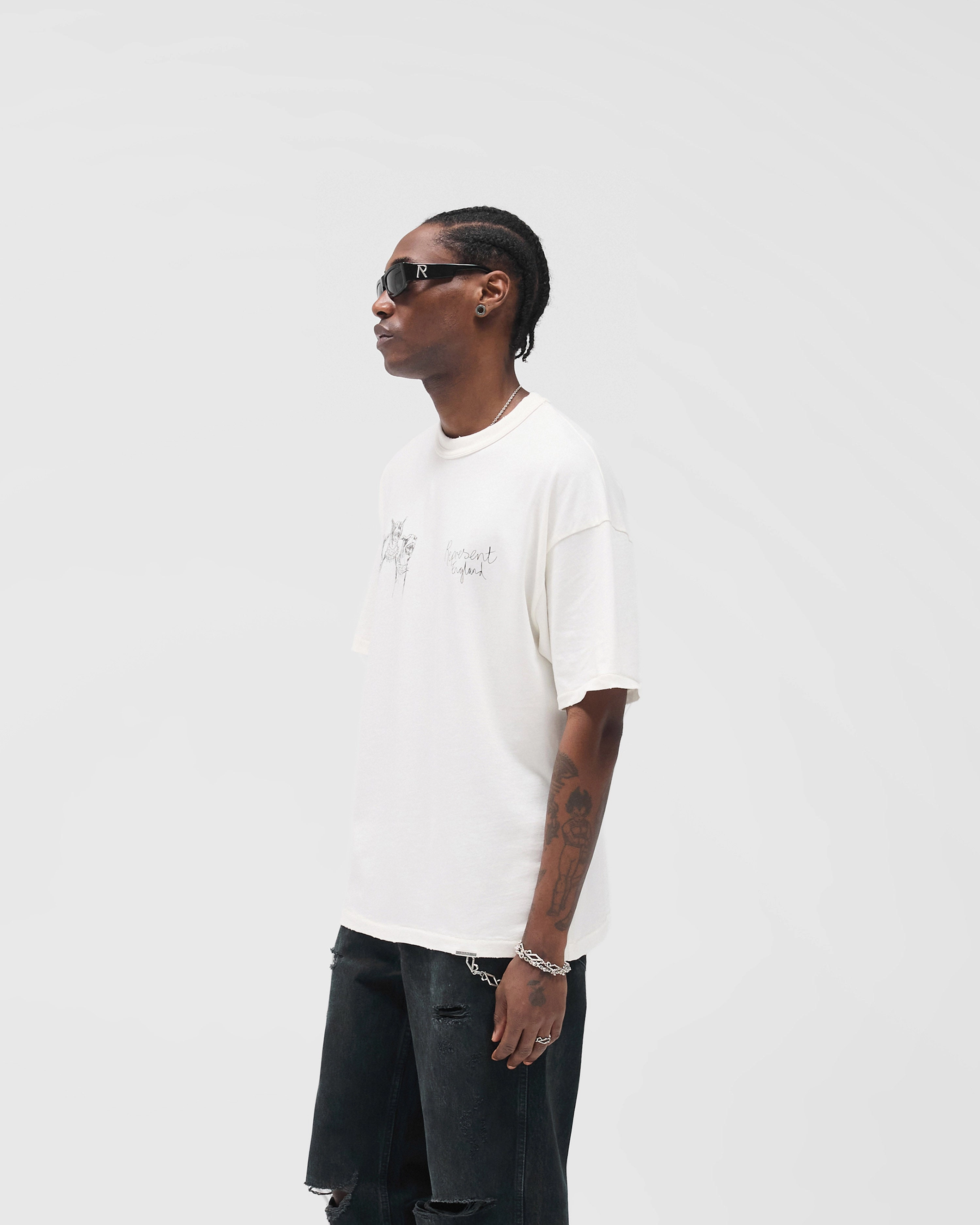 Hand Drawn Thoroughbred T-Shirt - Flat White Fit Flex