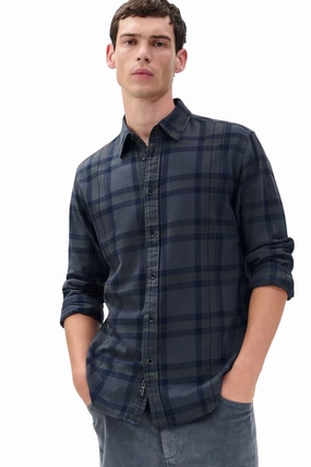 Urban Edge Classic Style Tomlin Flannel in Ombre