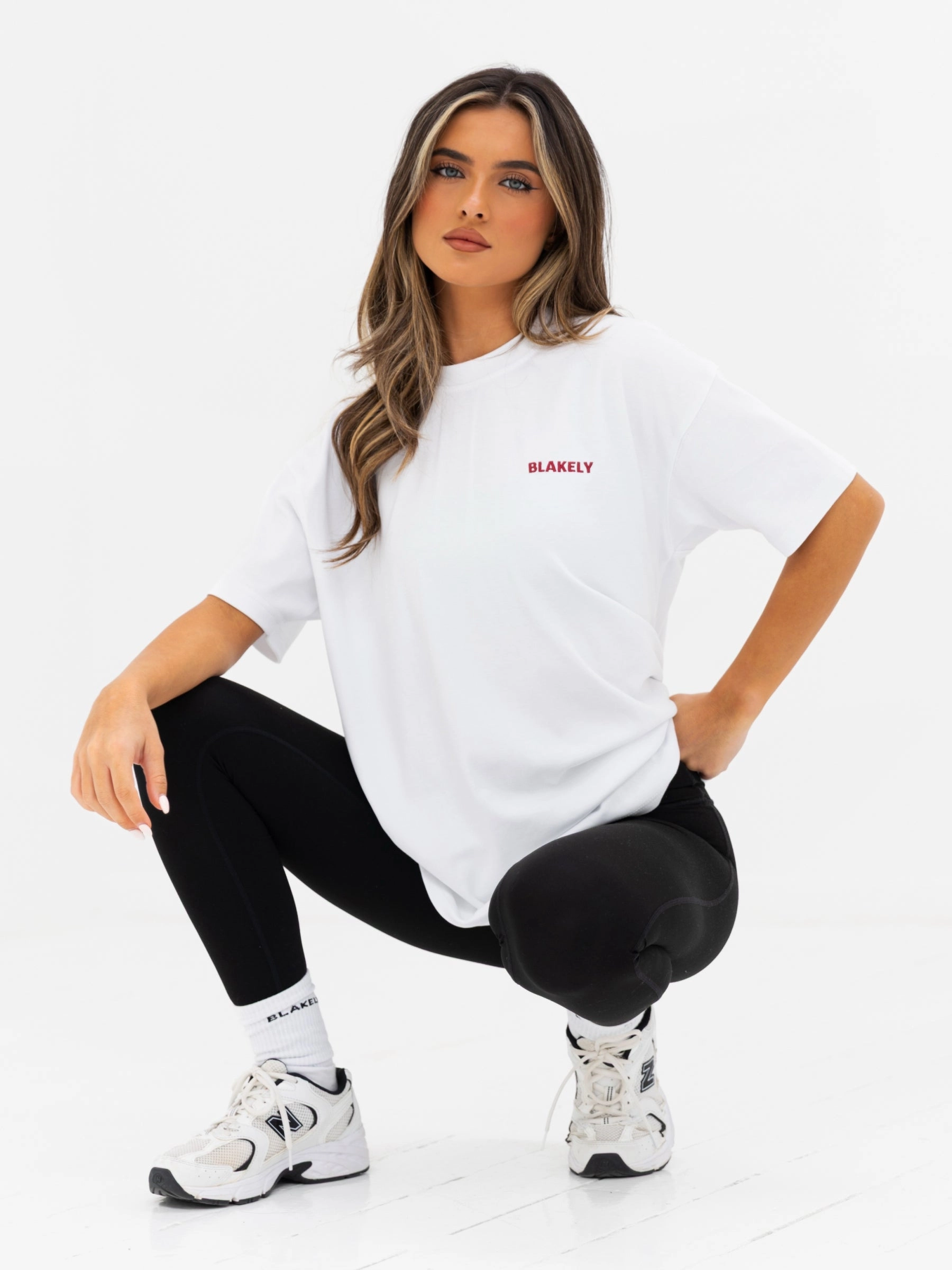 Work efficiency Isla Oversized T-Shirt - White & Classic Red