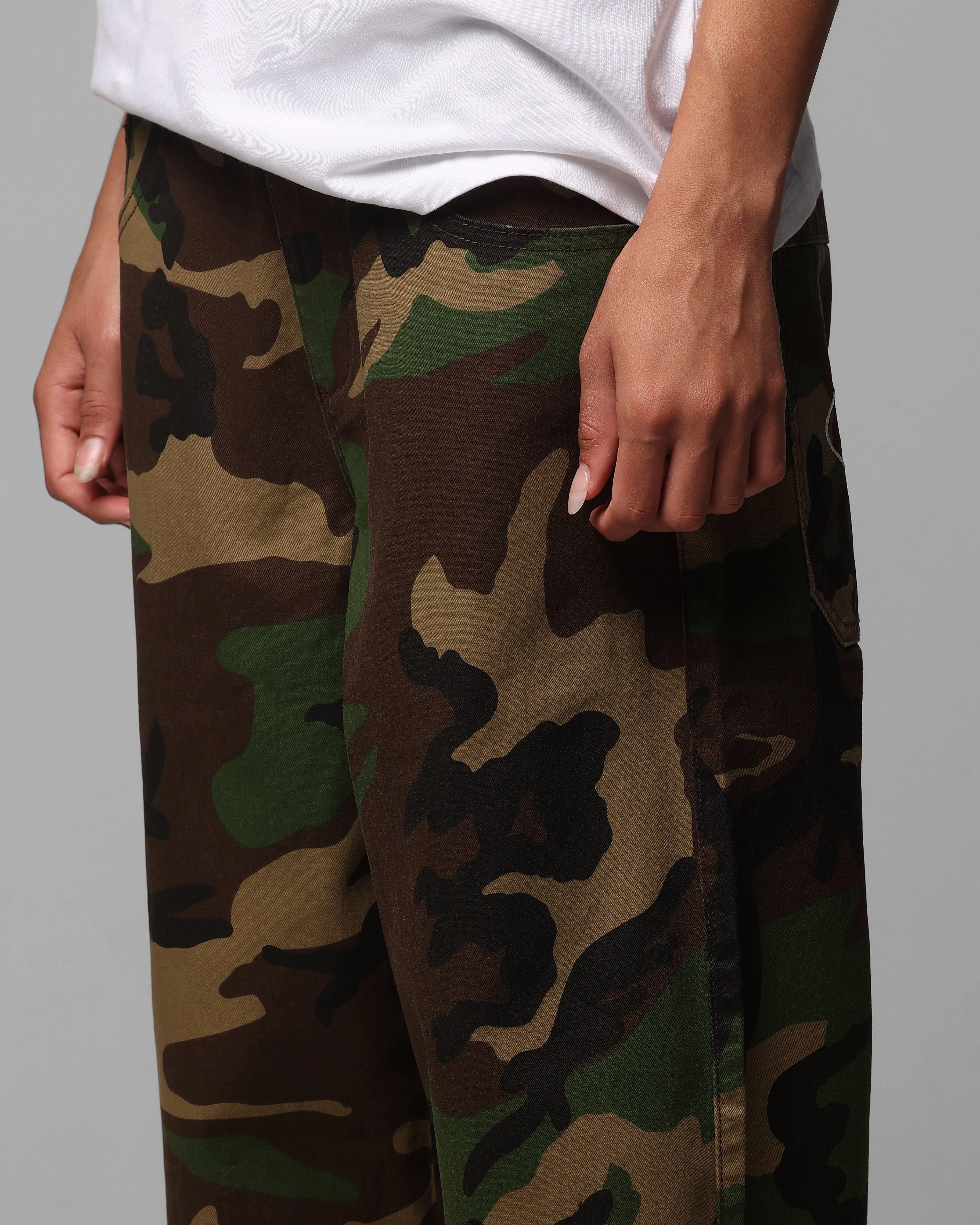 Air Flow Multi Pocket Design Loiter Collateral Baggy Jeans Woodland Camo