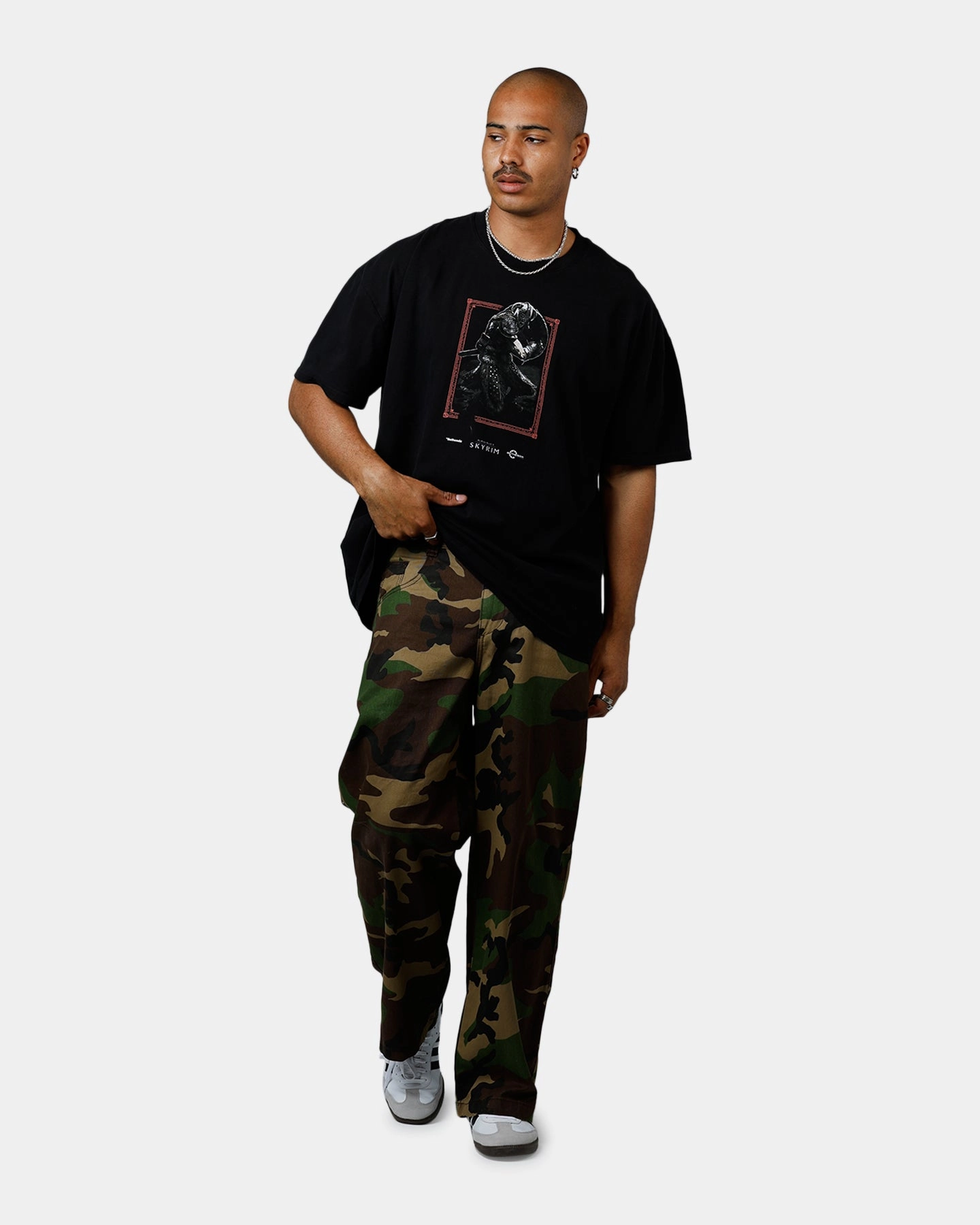 Durable Double Stitching 73 Studio X The Elder Scrolls V: Skyrim '11 Dragonborn Vintage T-Shirt Black