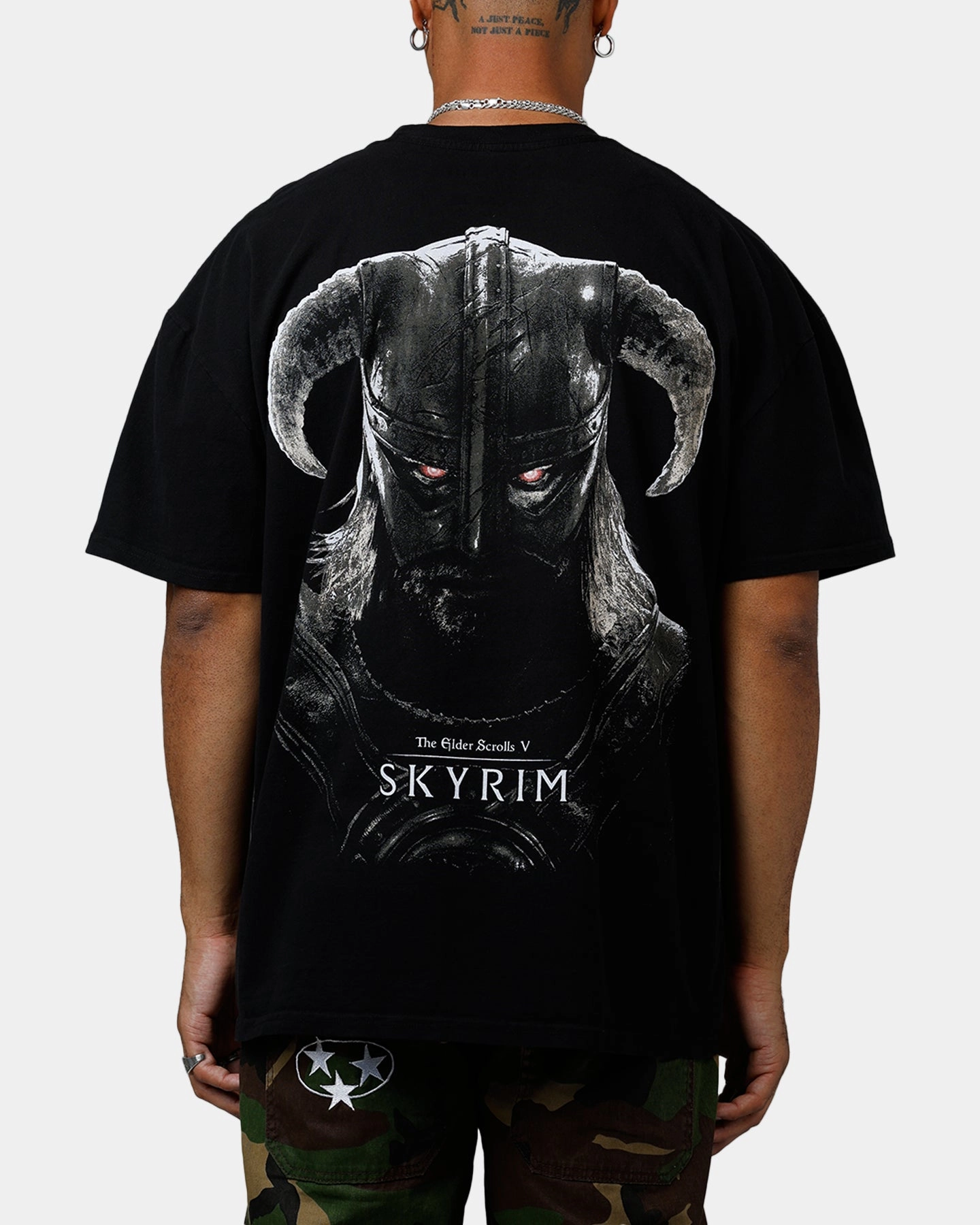 73 Studio X The Elder Scrolls V: Skyrim '11 Dragonborn Vintage T-Shirt Black AntiPillingFinish HighCollar Design