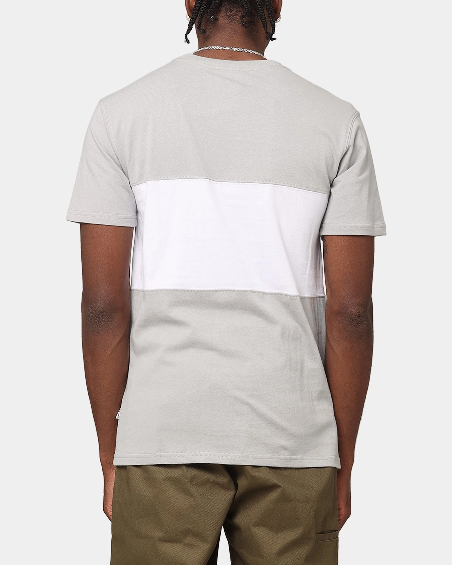 DurableDoubleLayeredHem Scoop Neck Shape Carre Boost Panel T-Shirt Grey/White