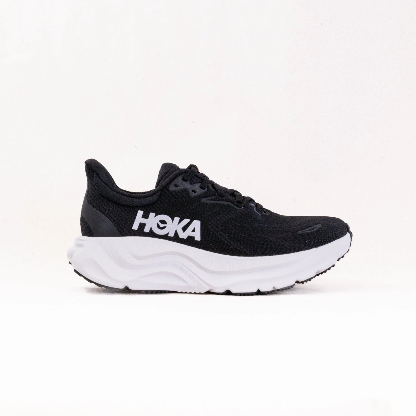 Hoka Arahi 8 (Women's) - Black/White Arch Support Benefit