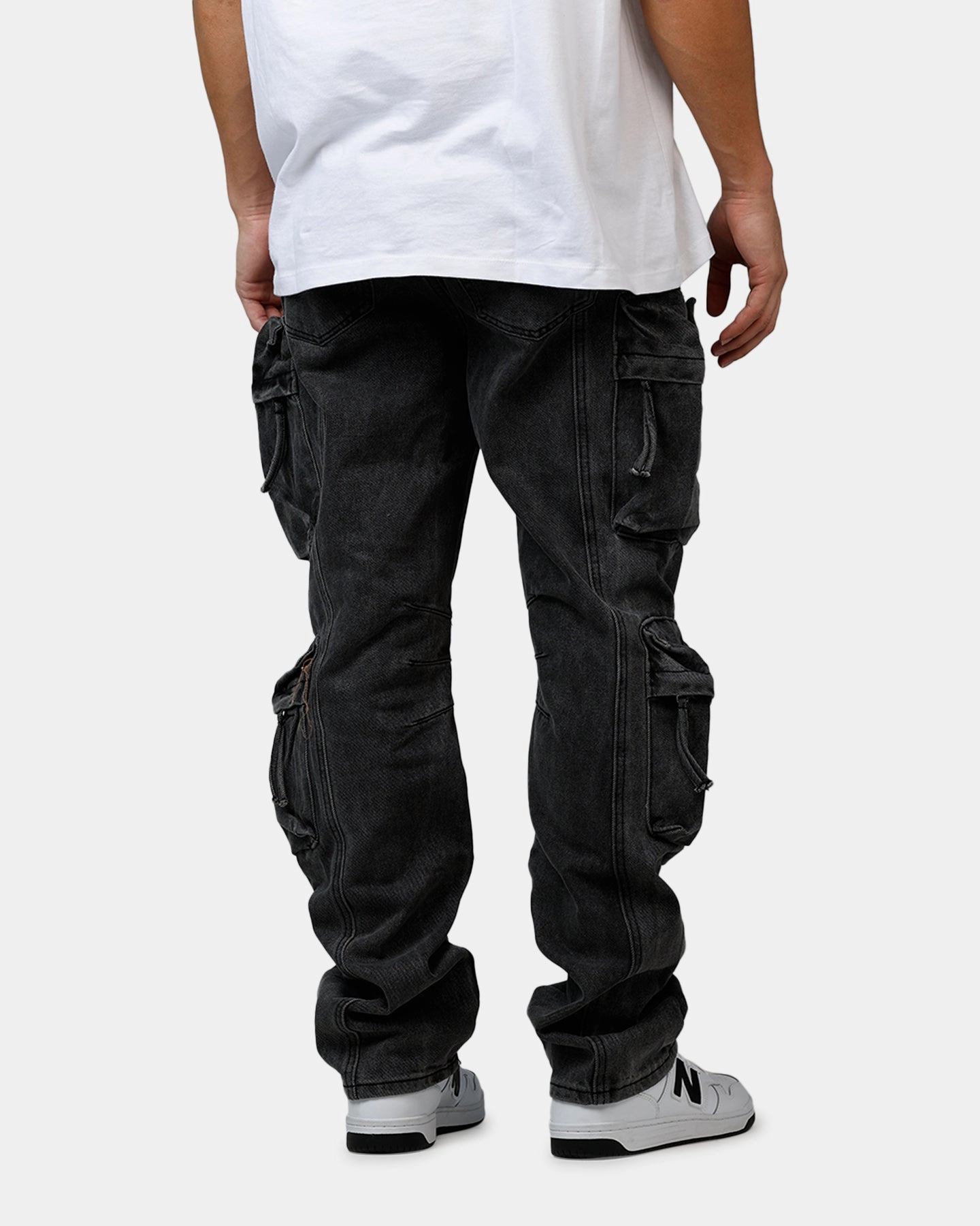 Street Inspired Tapered Leg Design MNML V709 Wide Bellow Cargo Denim Pants Black