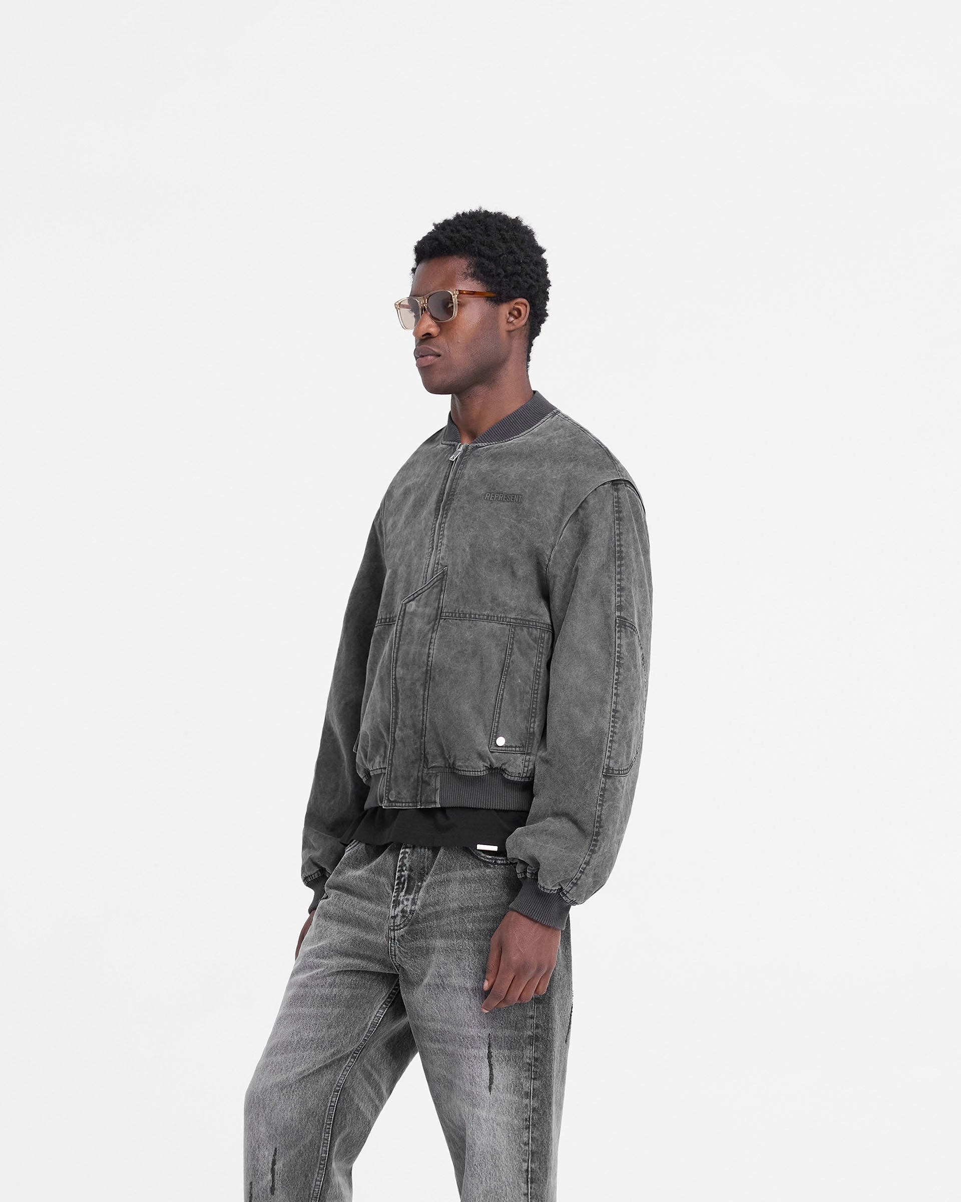 Inset Sleeve Bomber - Stained Black Thermal Retention Layer Basic Travel Fit