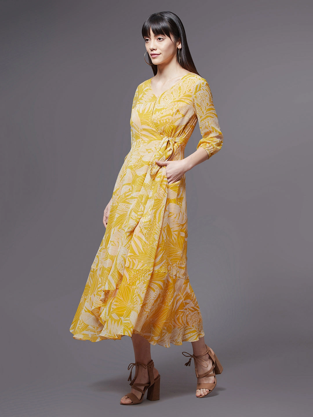 Beaded-Edge Women's Yellow & White V-Neck Full Sleeve Floral Layered Maxi Dress