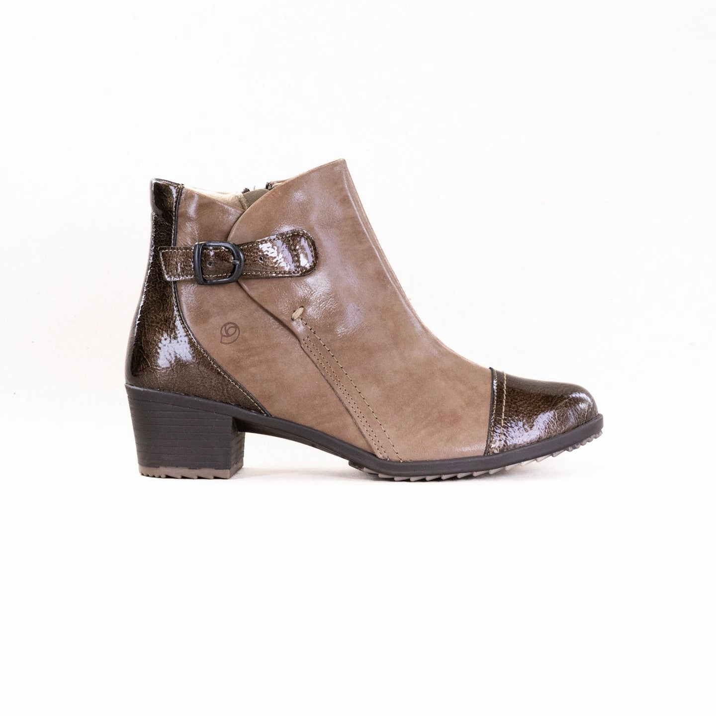 Suave Sydney Boot (Women's) - American/Horse Breathable Uppers Feather Light Weather Resistant User