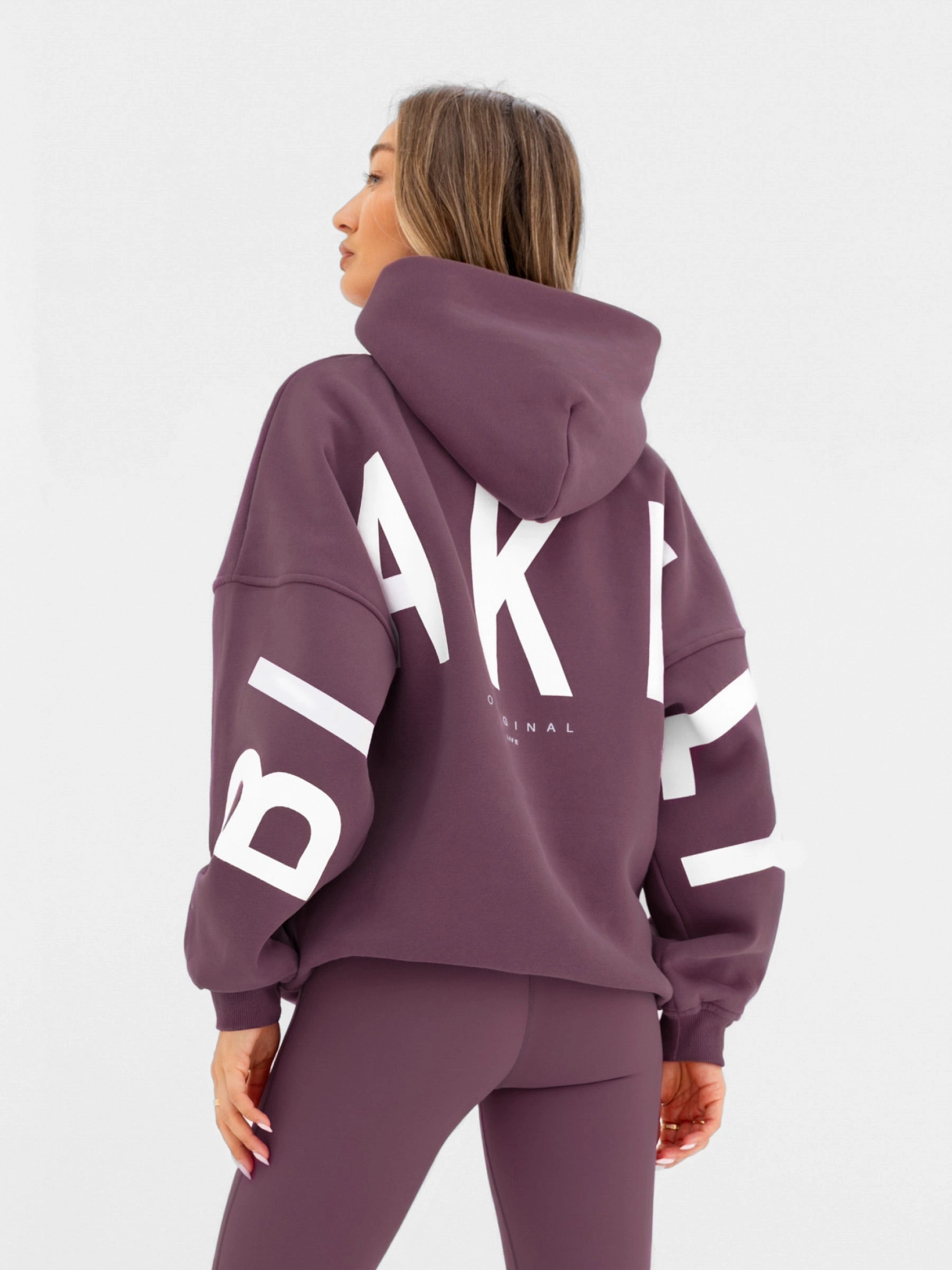 Isabel Oversized Hoodie - Light Plum Beach Walk Performance Look
