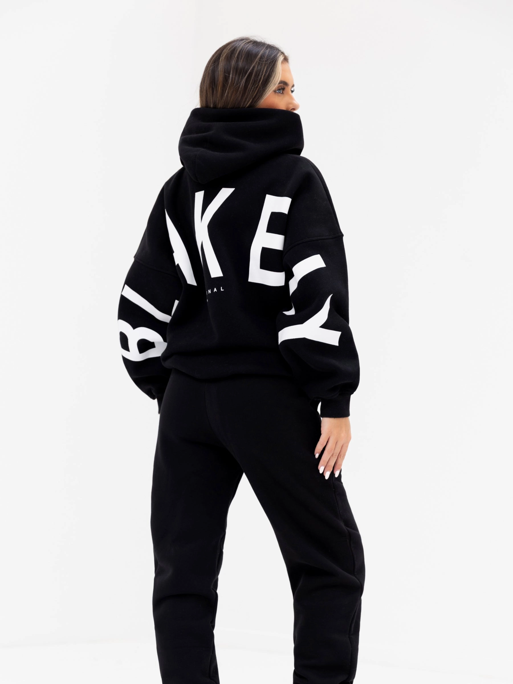 Isabel Sweatpants - Black Eco Friendly Dyeing No Bunching