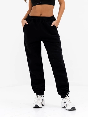 Sleek and Soft Wrinkle-Resistant Isabel Sweatpants - Black