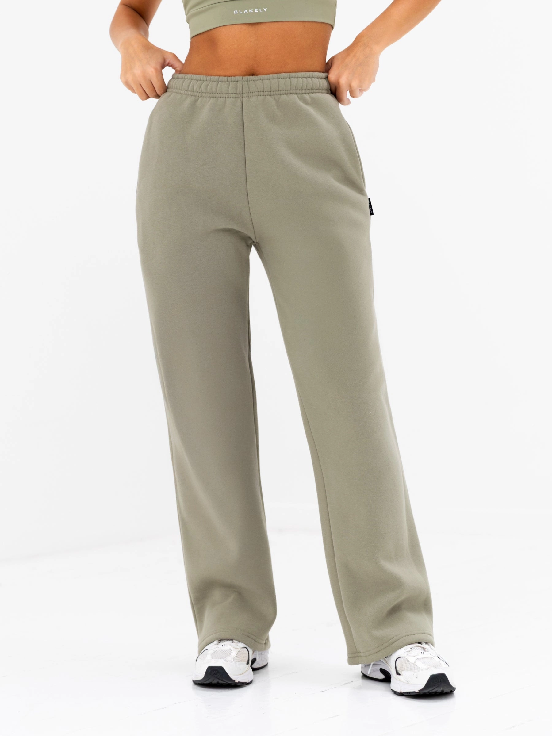 Chilly Day Layers Isabel Wide Leg Sweatpants - Olive