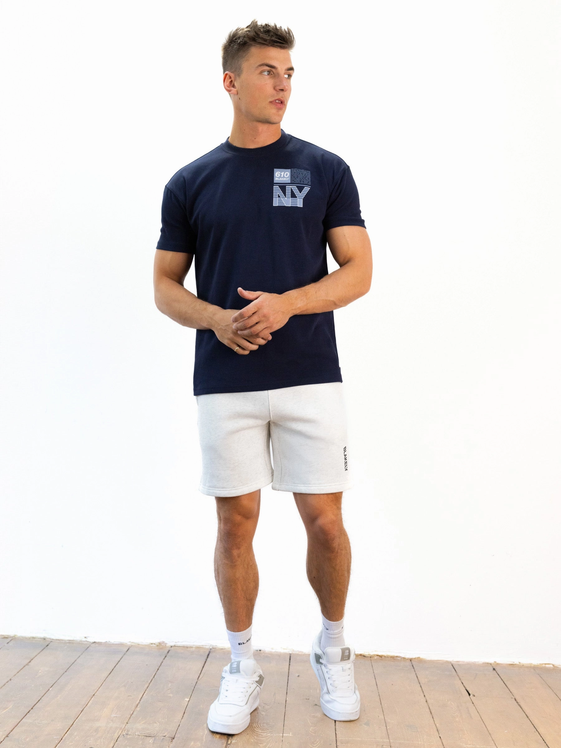 Italic Linear Relaxed Jogger Shorts - Marl White Fit Design creative industry