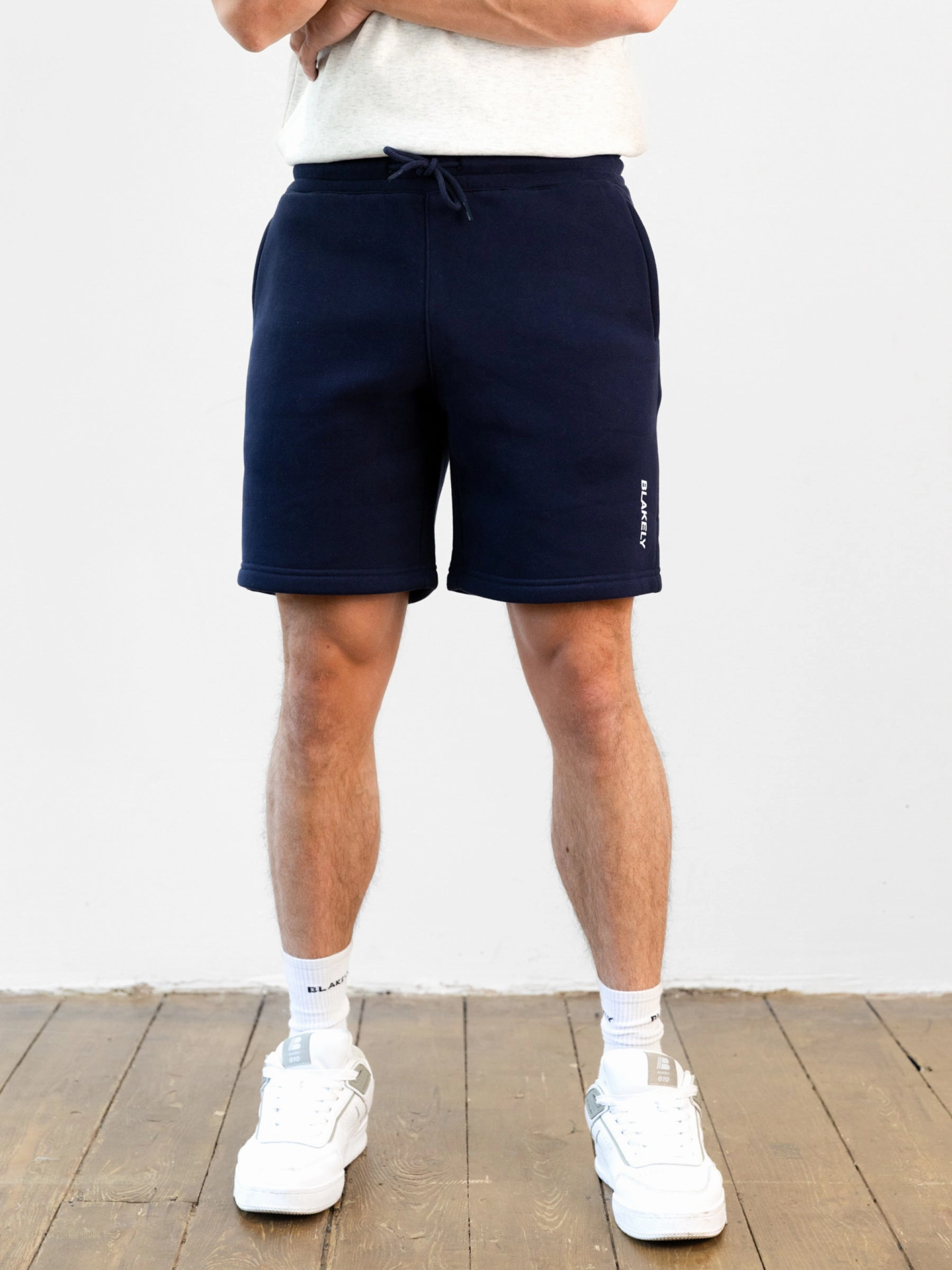 Italic Linear Relaxed Jogger Shorts - Navy Light Fabric sunglasses