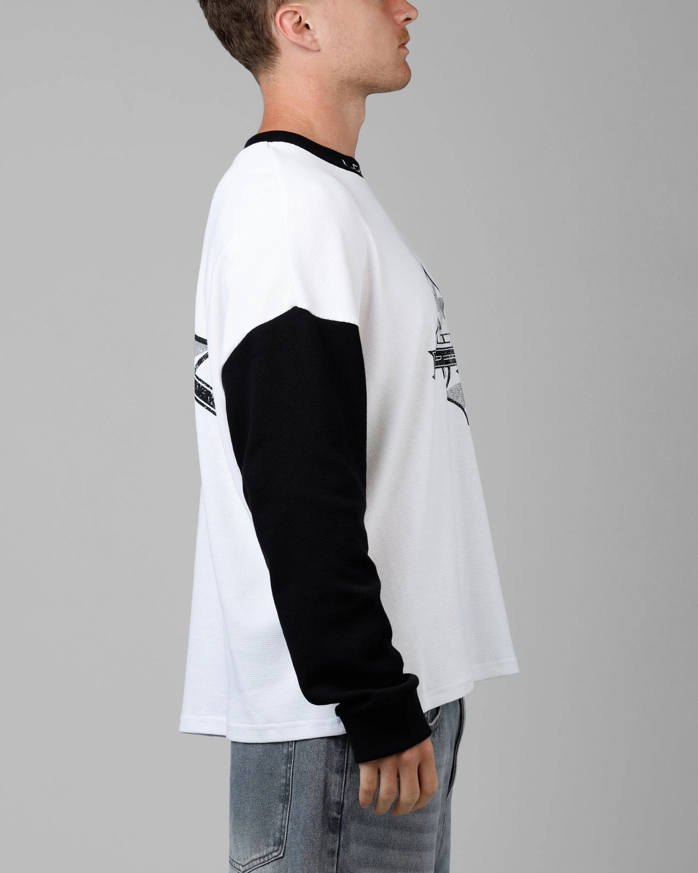 Adjustable Cuffs BrushedInnerSurface Loiter Biome Waffle Long Sleeve T-Shirt White/Black