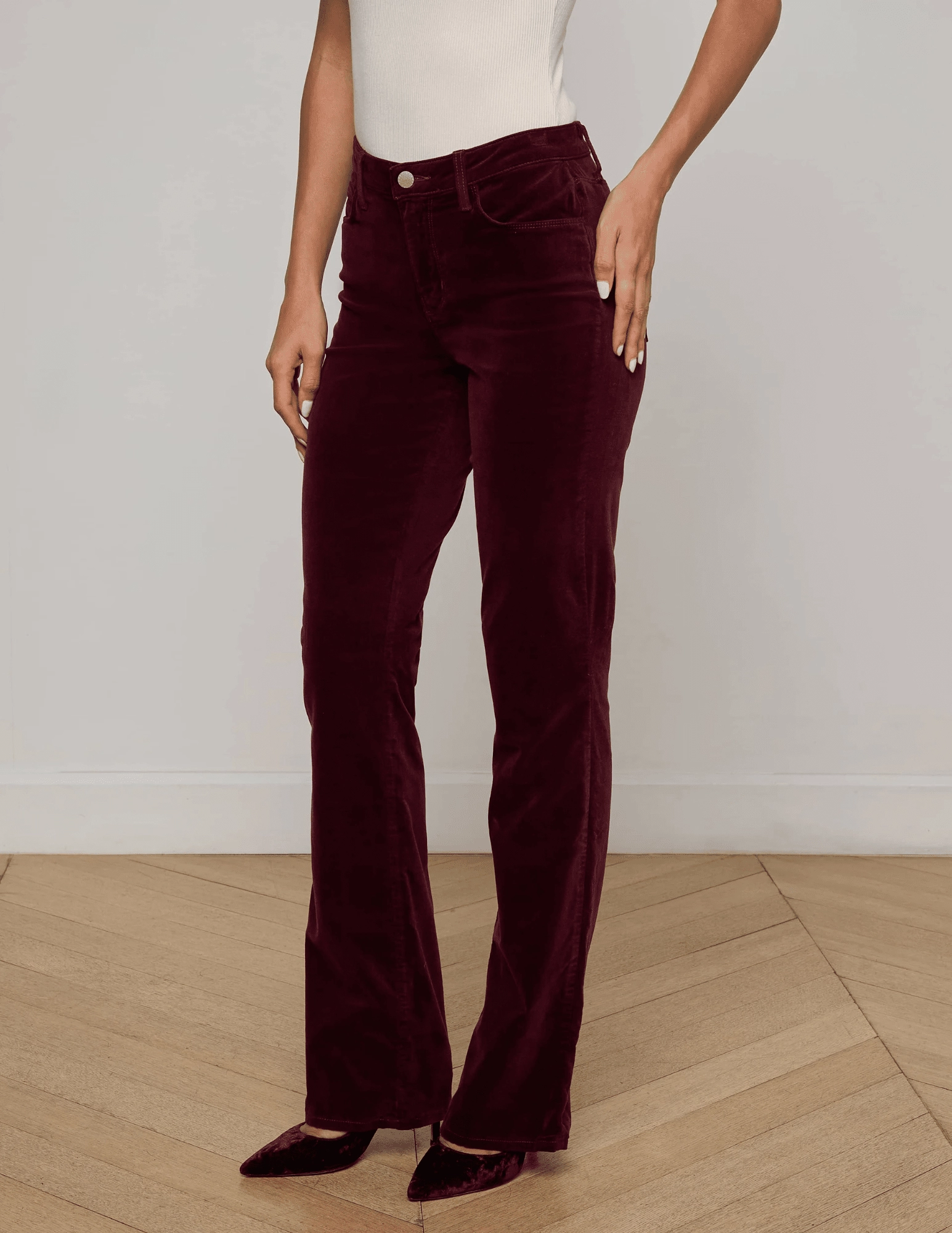 L'AGENCE Stevie Velvet Jeans in Dark Port Subtle Palette Travel Outfit Chill Outfit Date Night
