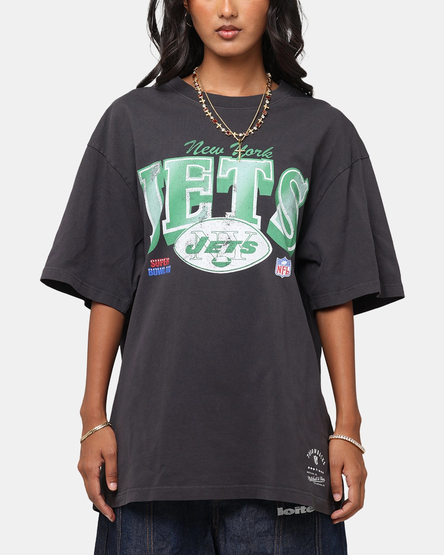 Contrast Stitch Accent Mitchell & Ness New York Jets Arch T-Shirt Faded Black