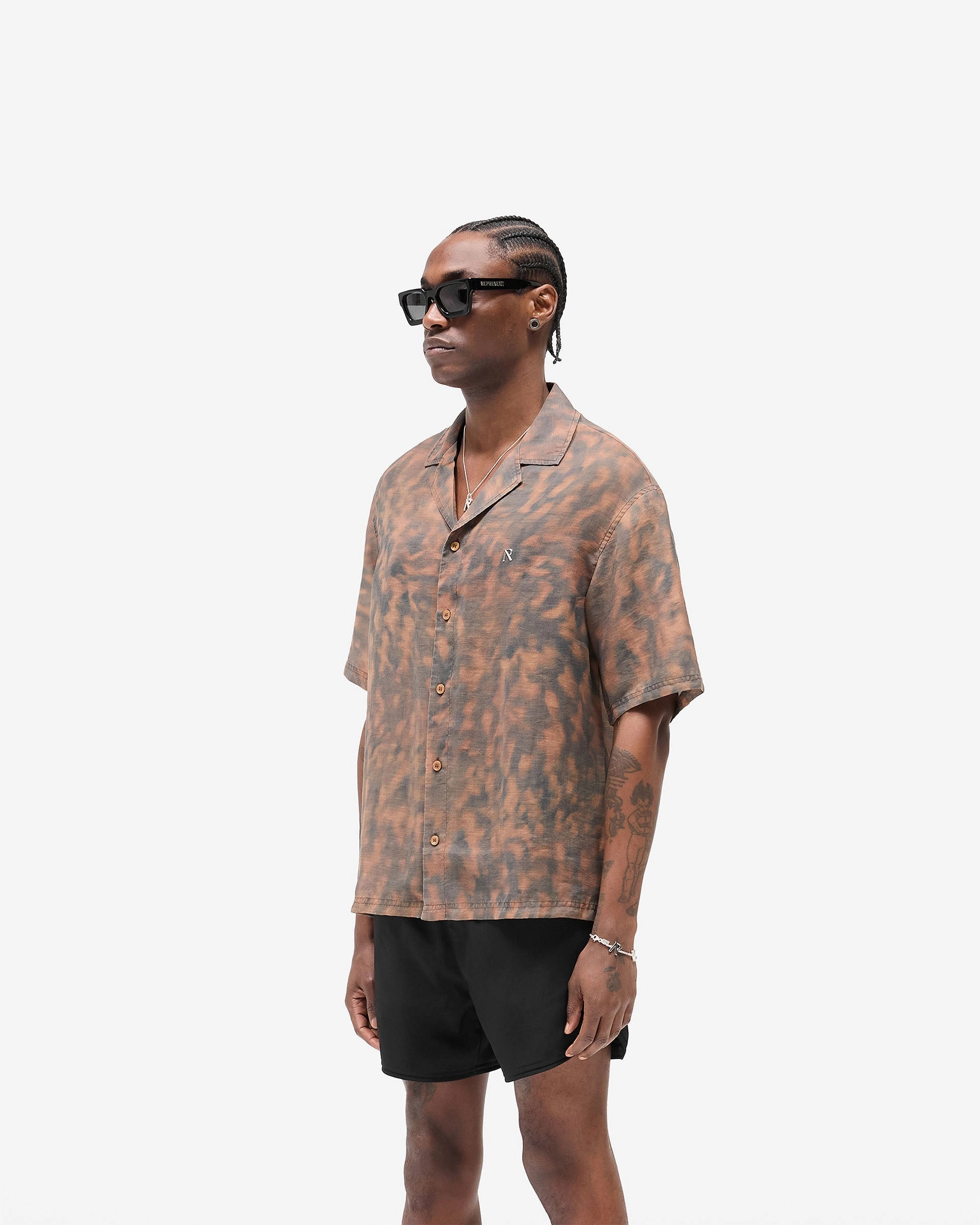 Simple Layer Iconic look Tortoise Print Shirt - Brown