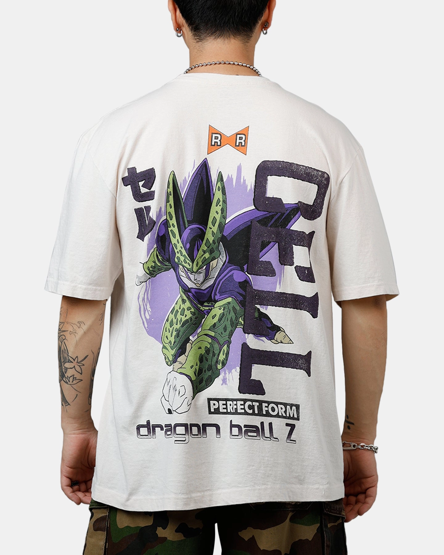 Bioworld Dragon Ball Z Perfect Cell T-Shirt Off White Slim Fit Design Drop Shoulder Design