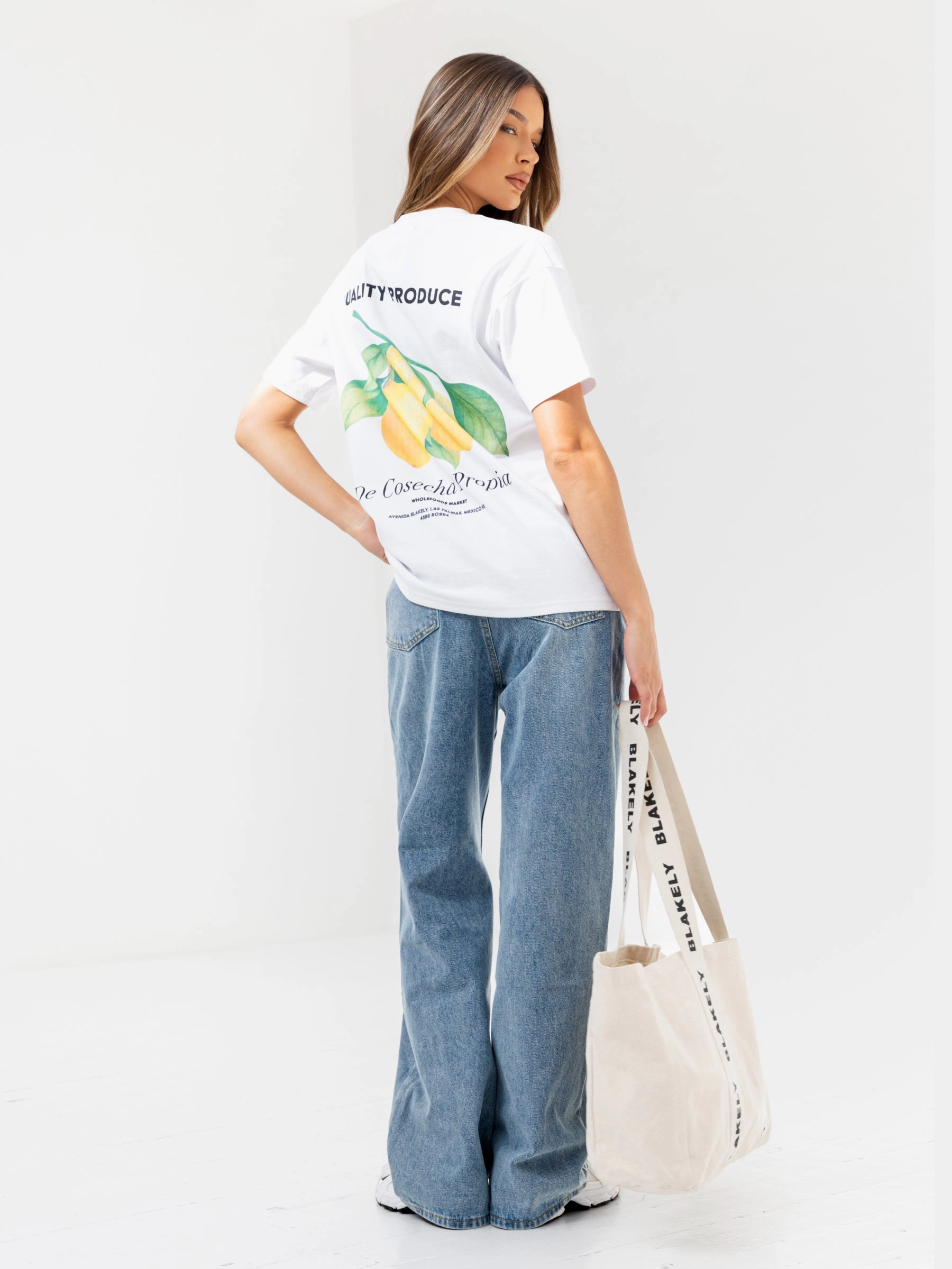 Lia Lemon Oversized T-Shirt - White Bold and Comfortable Good stretch