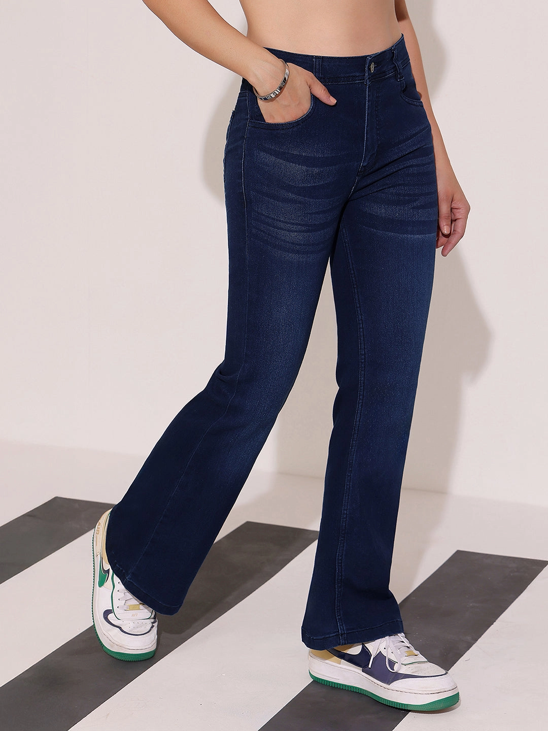 All Day Wear CHASEstretch? Women's Navy Blue High-Rise Clean-Look Regular-Length Stretchable Flared Denim Jeans