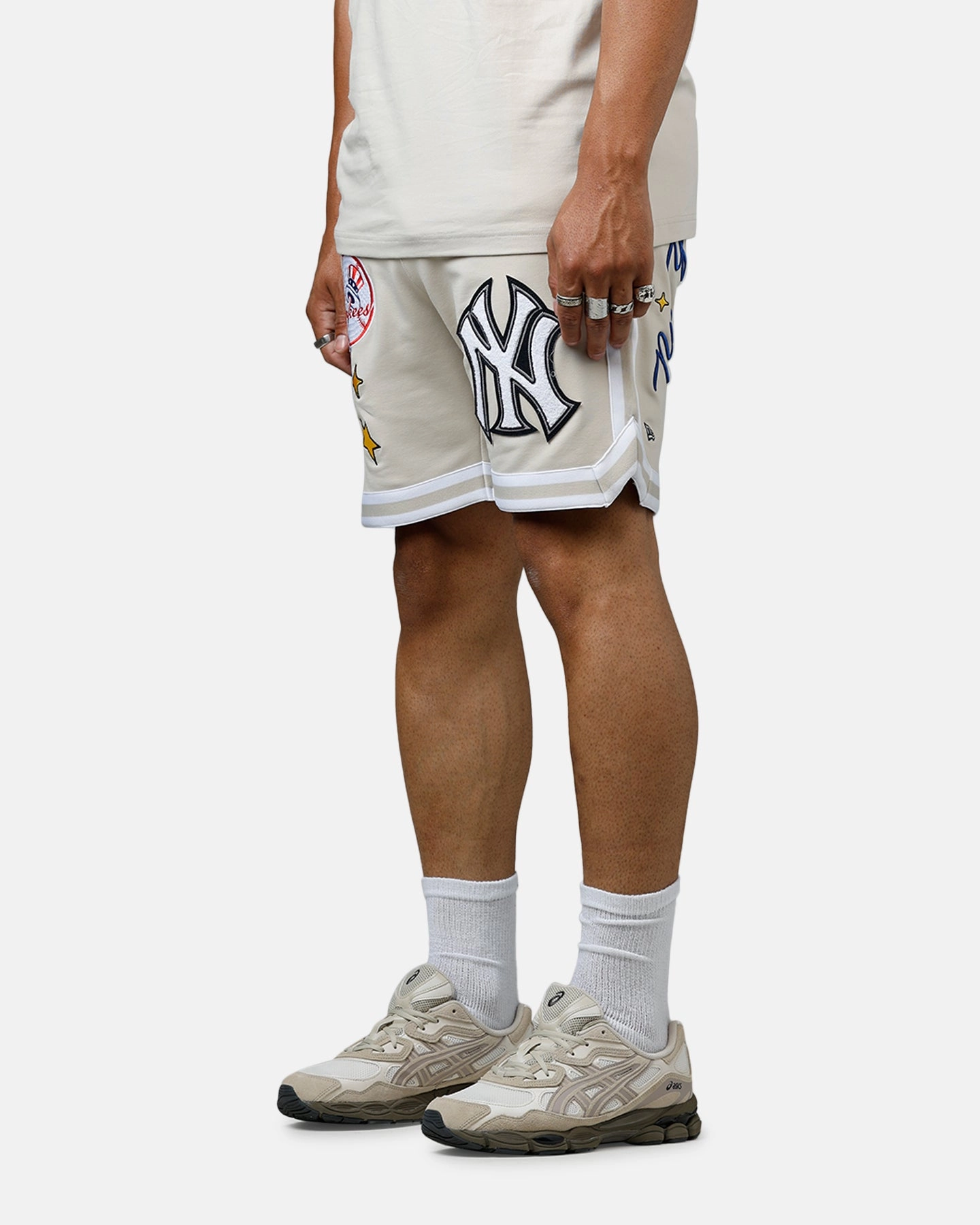 New Era New York Yankees 'Logo Select' Summer Shorts Stone Low Profile Design