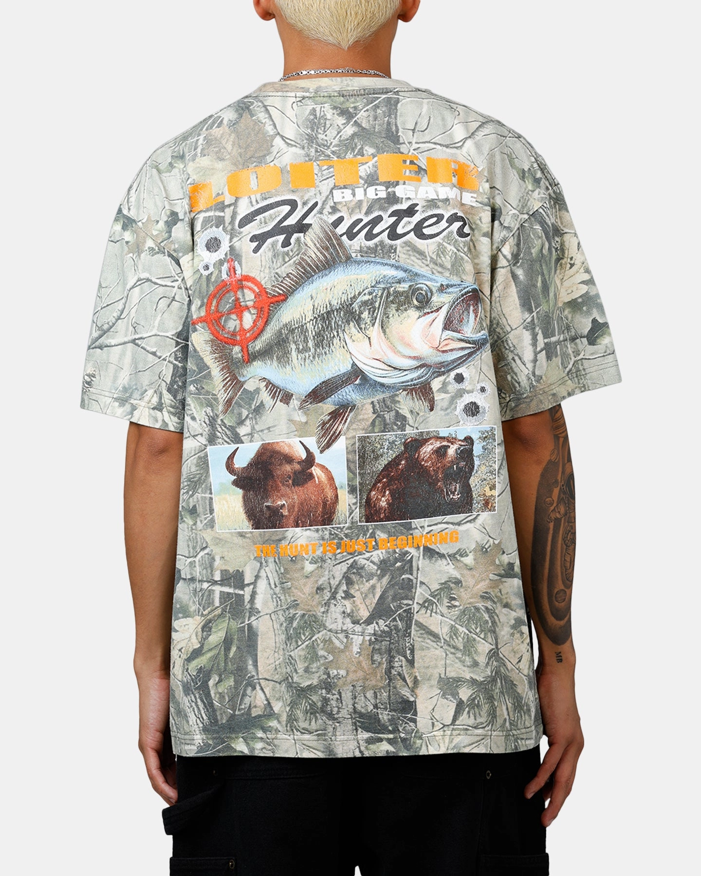 Double Layered Hem AllSeason Wearability Loiter Big Game Camo T-Shirt Real Tree Camo
