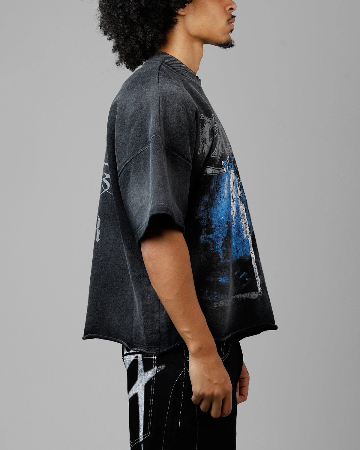 Quick Dry Fabric Athletic Look Loiter Excalibur Sword Distressed T-Shirt Washed Black