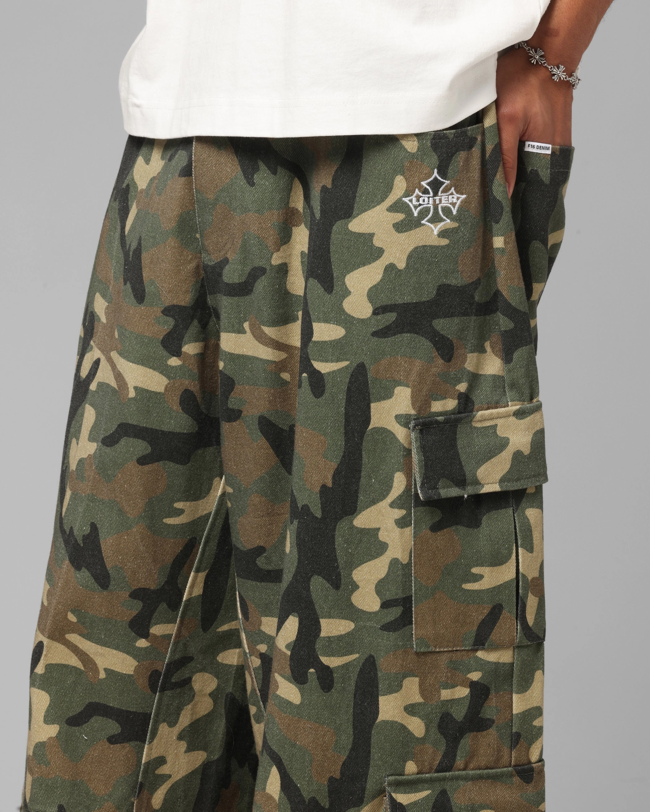 Loiter F-16 Balloon Cargo Pants Woodland Camo Fit Flex